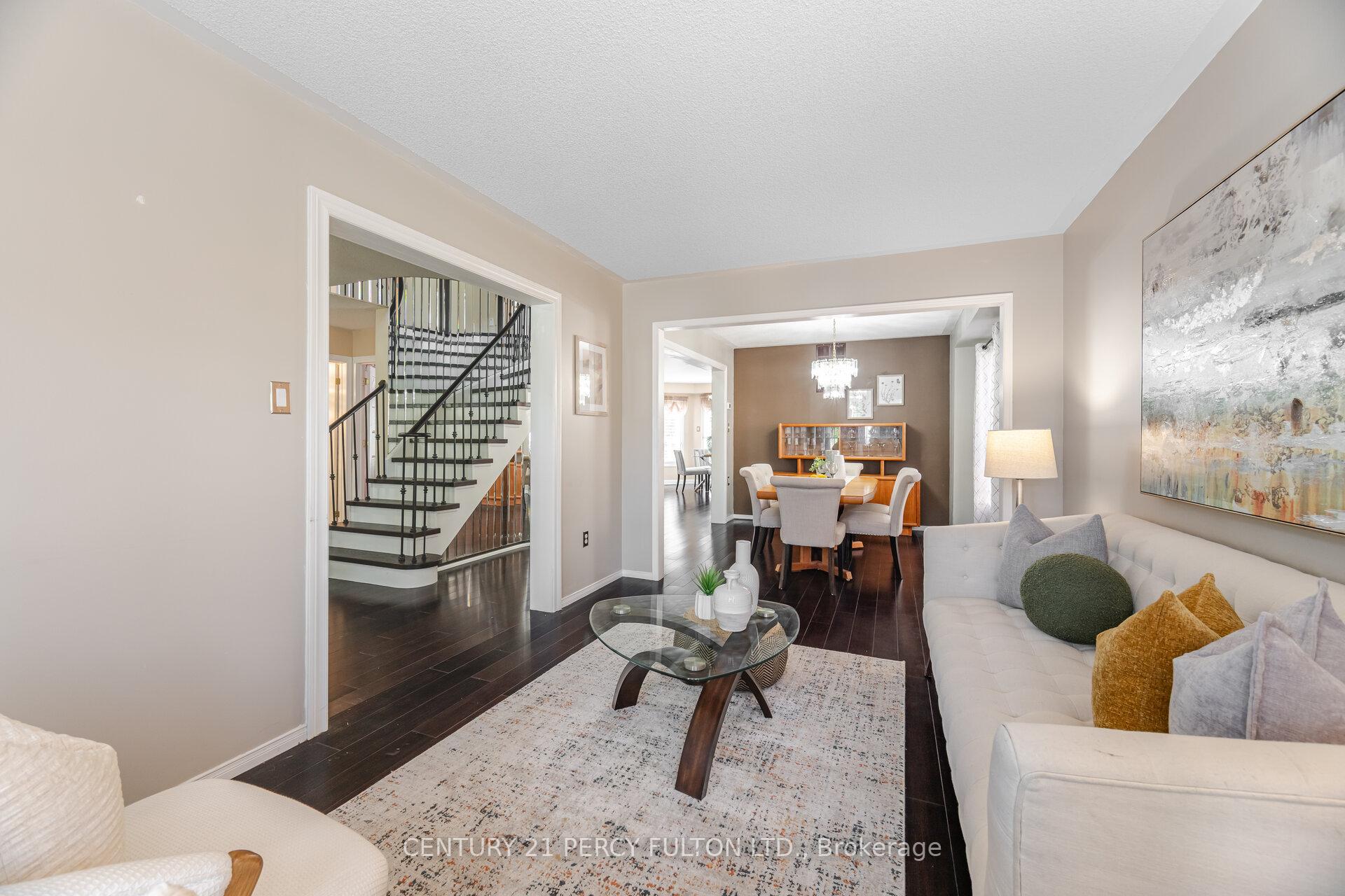Photo 6 of 1602 Oakburn Street, Pickering, Highbush — HOMEH