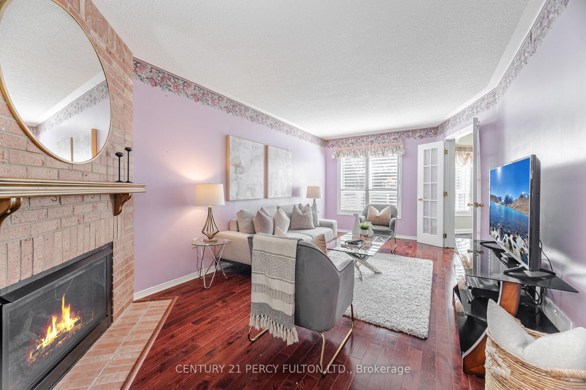 Photo 12 of 1602 Oakburn Street, Pickering, Highbush — HOMEH