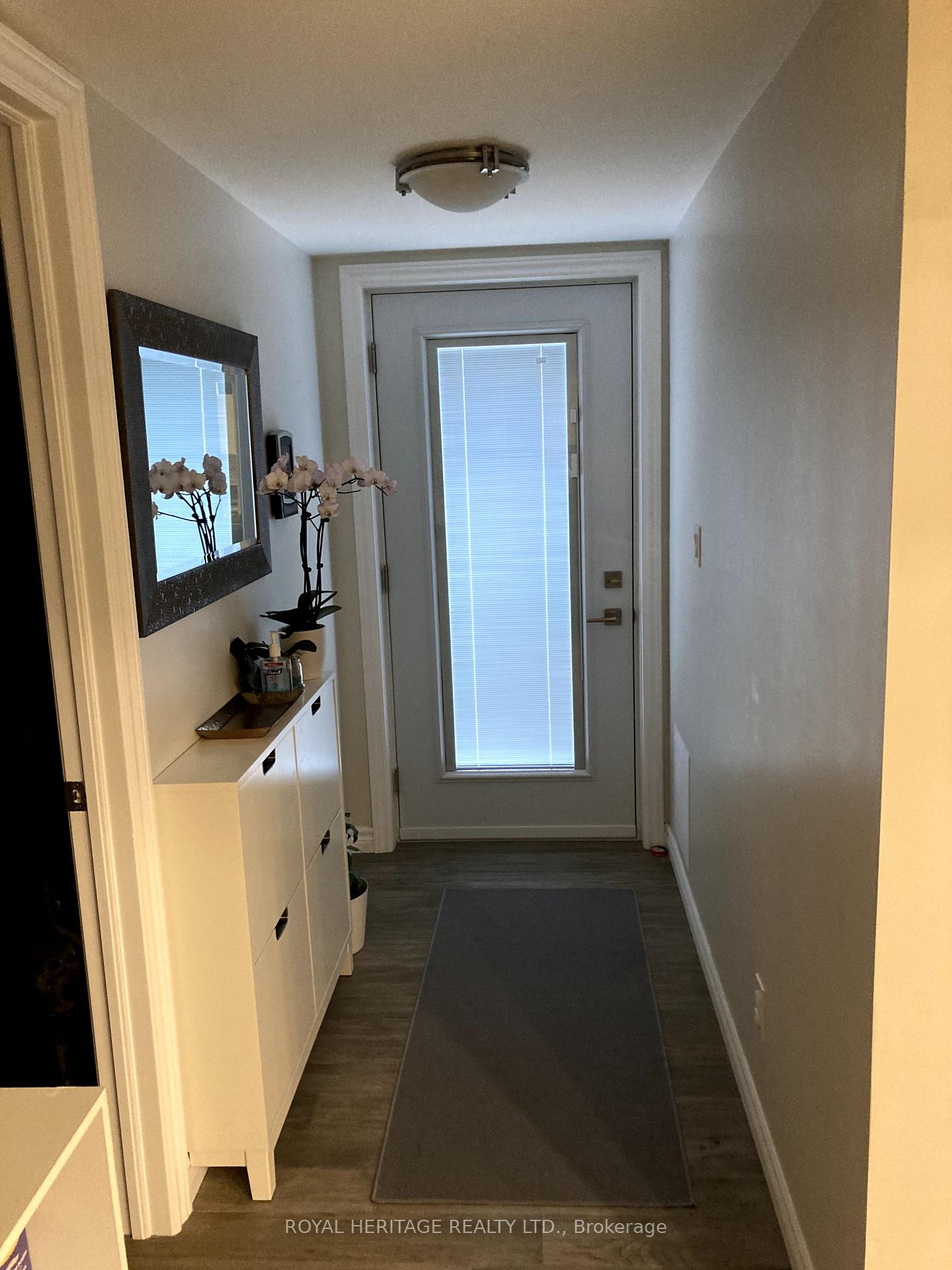 Photo 4 of 1020 Benton Crescent, Pickering, Liverpool — HOMEH