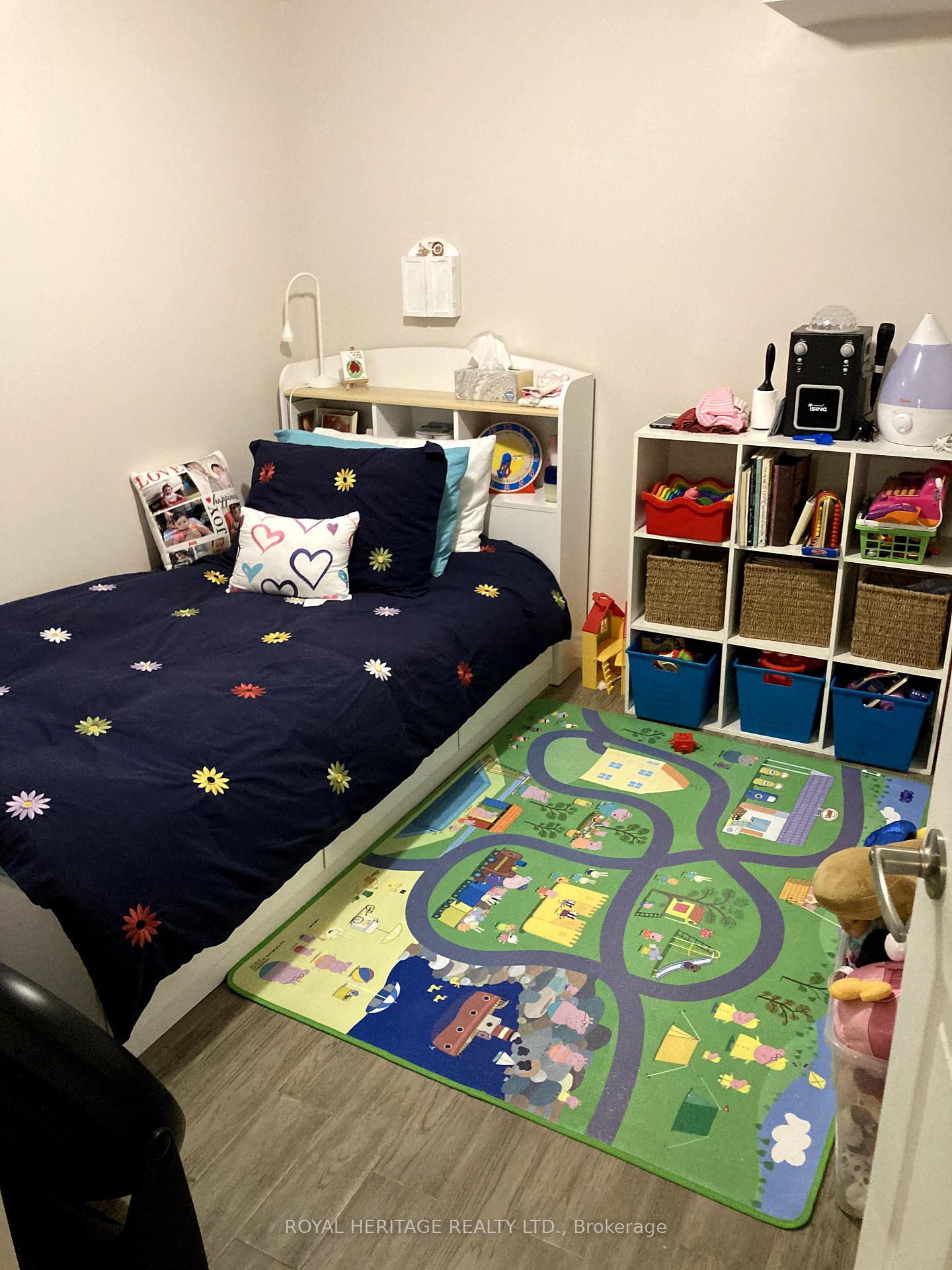 Photo 6 of 1020 Benton Crescent, Pickering, Liverpool — HOMEH