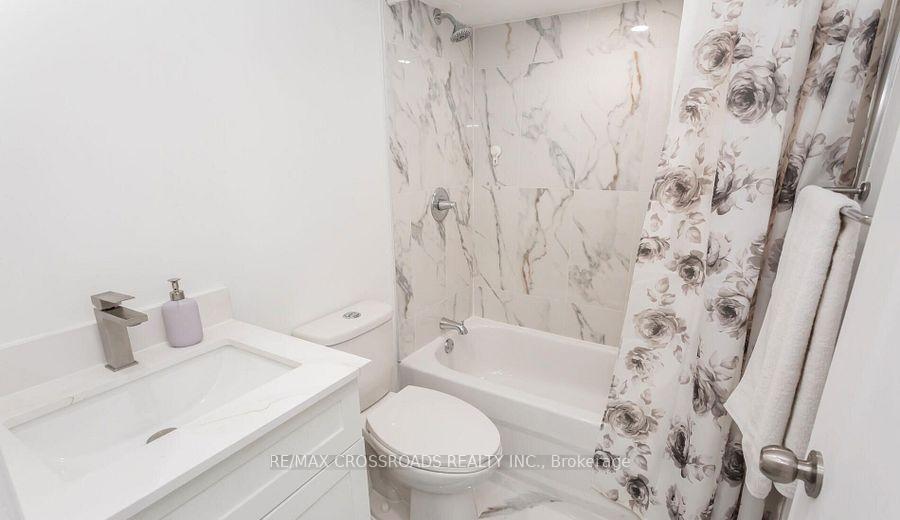 Photo 10 of 1736 Thames Circle, Milton, Bowes — HOMEH