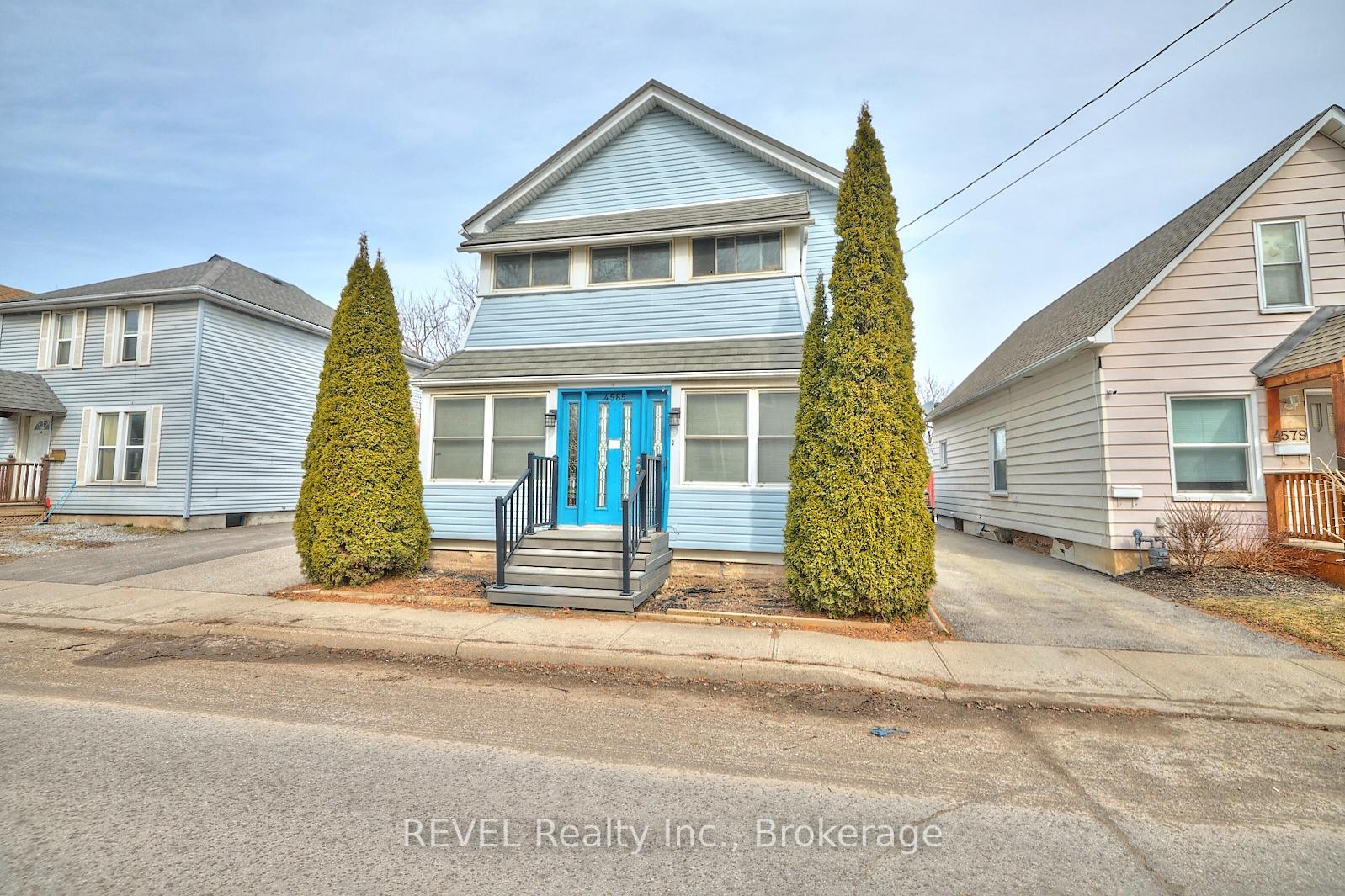 Photo 2 of 4585 Jepson Street, Niagara Falls, Downtown — HOMEH