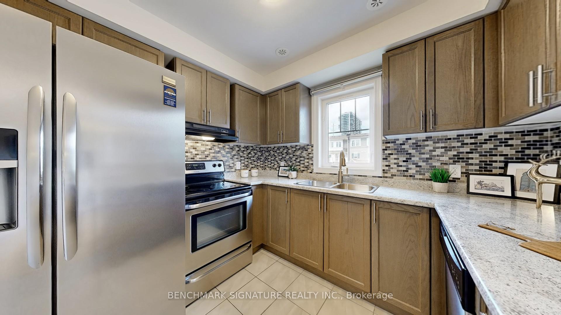 Photo 20 of 42 Nearco Crescent, Oshawa, Windfields — HOMEH