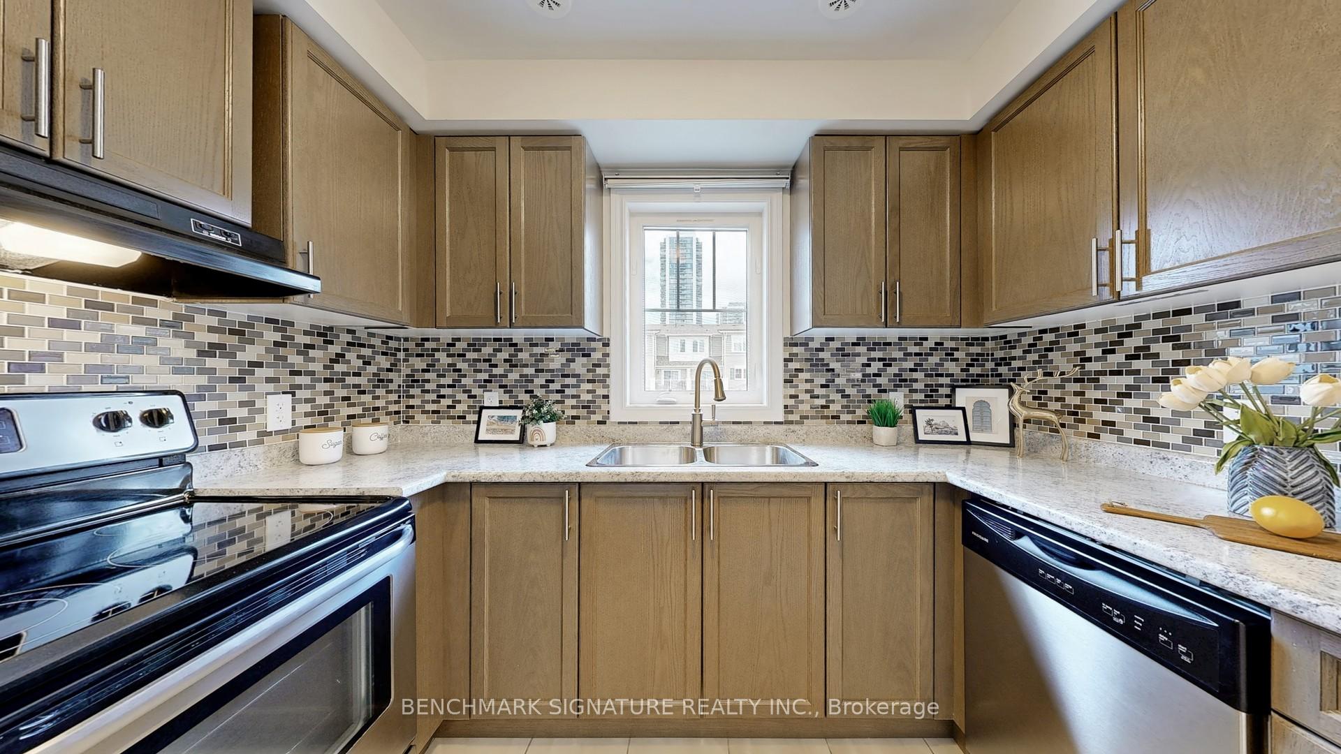 Photo 21 of 42 Nearco Crescent, Oshawa, Windfields — HOMEH