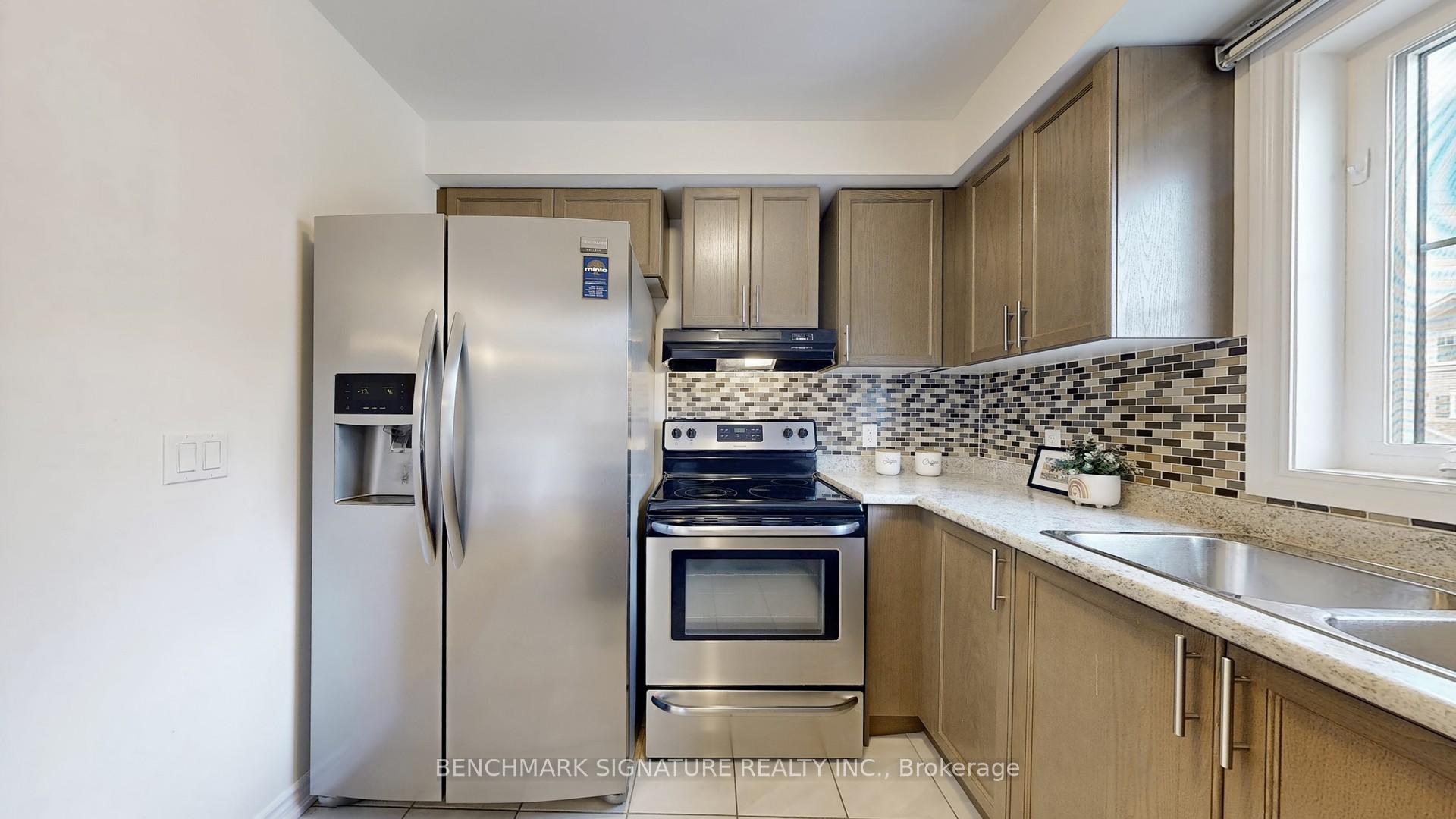 Photo 22 of 42 Nearco Crescent, Oshawa, Windfields — HOMEH