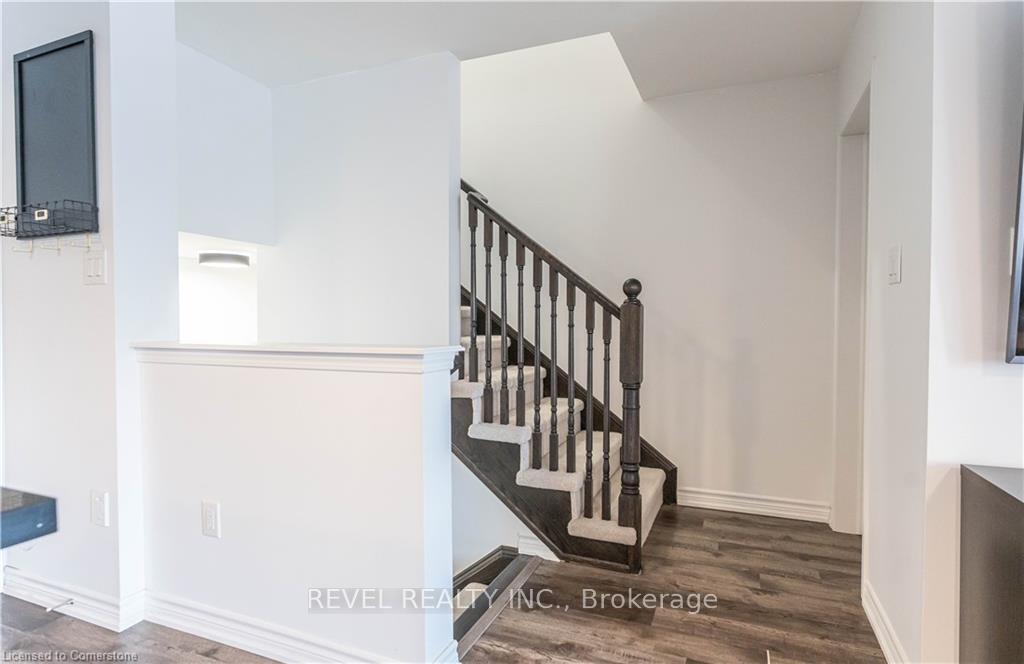 Photo 14 of 888 Ash Gate, Milton, Cobban — HOMEH