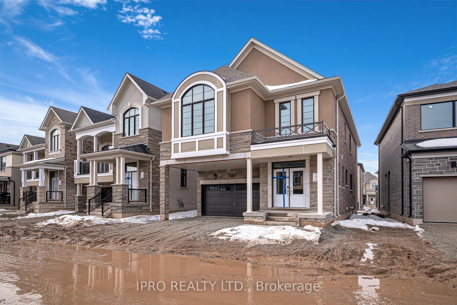 Front of 1267 Temperance Crescent
