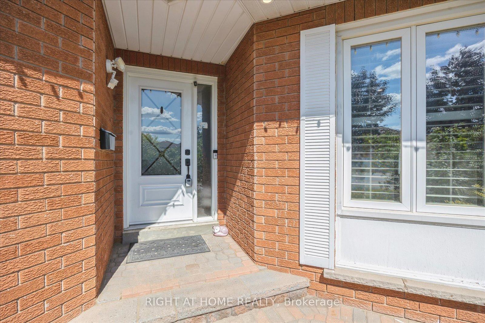 Photo 2 of 1815 Westcreek Drive, Pickering, Highbush — HOMEH