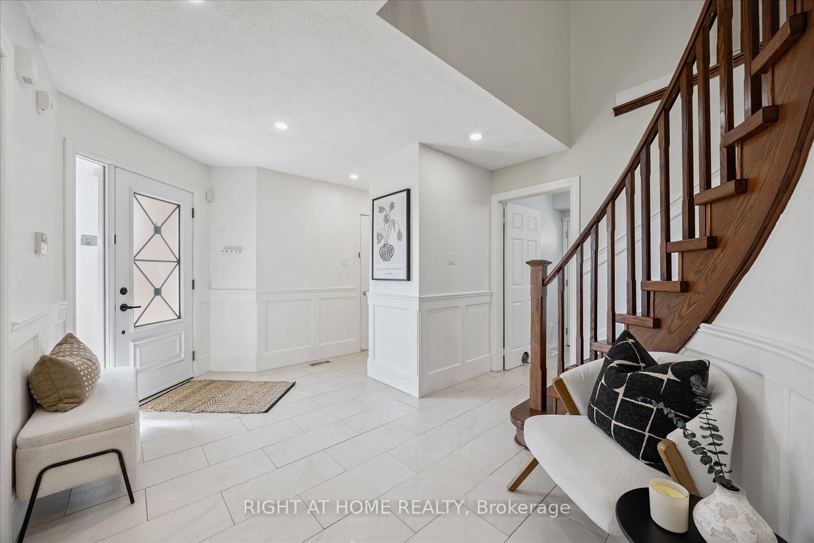 Photo 4 of 1815 Westcreek Drive, Pickering, Highbush — HOMEH