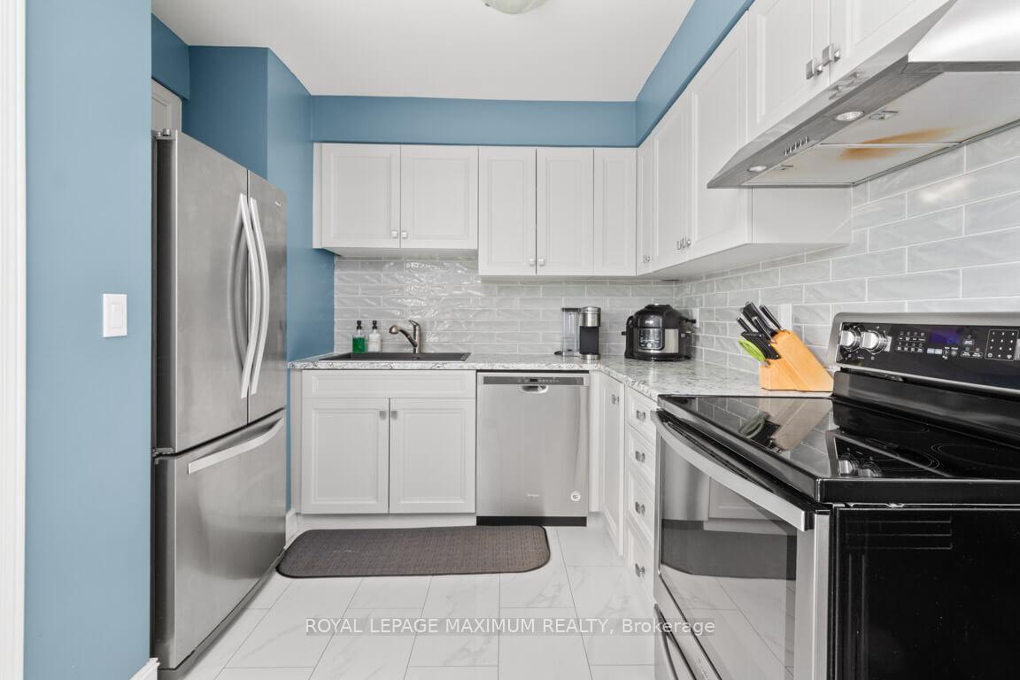 Photo 15 of 1420 Park Road S, Oshawa, Lakeview — HOMEH
