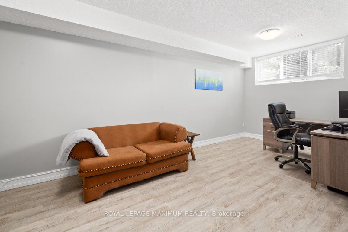 Photo 24 of 1420 Park Road S, Oshawa, Lakeview — HOMEH