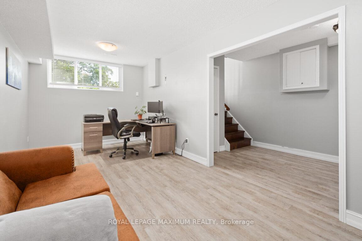 Photo 25 of 1420 Park Road S, Oshawa, Lakeview — HOMEH