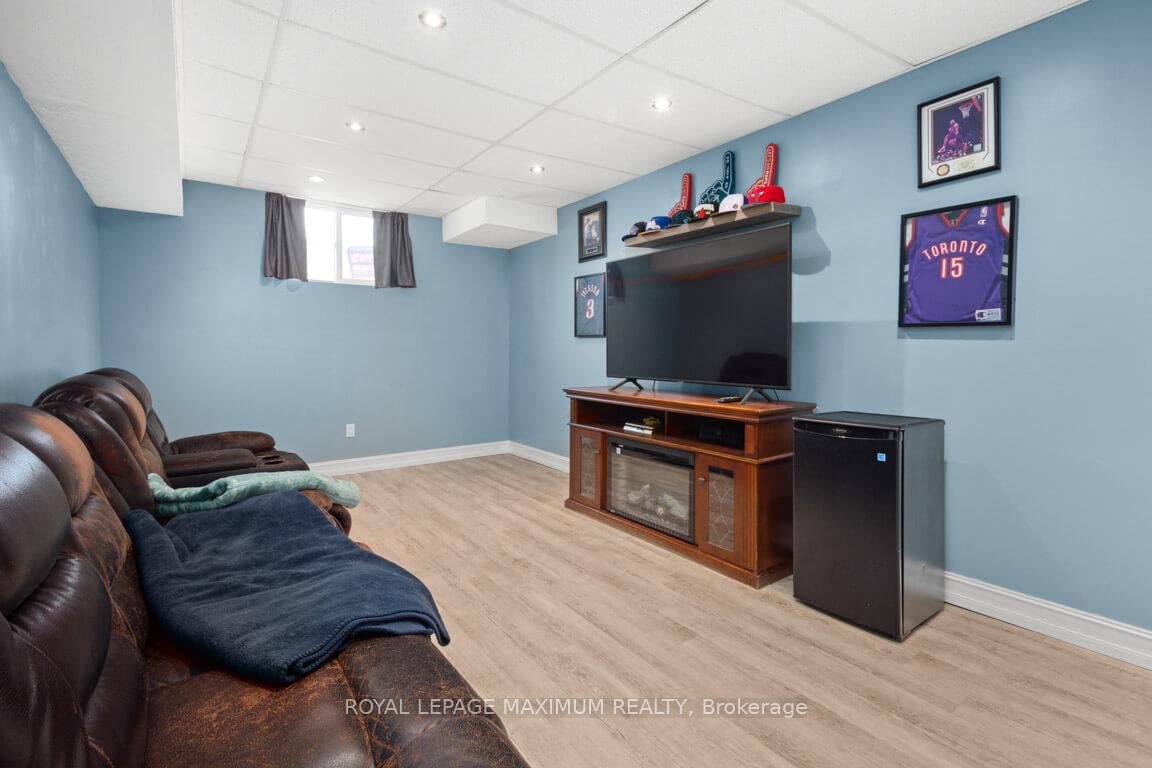Photo 28 of 1420 Park Road S, Oshawa, Lakeview — HOMEH