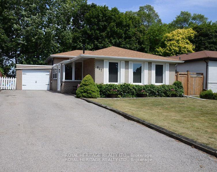 Photo 1 of 847 Krosno Boulevard, Pickering, Bay Ridges — HOMEH