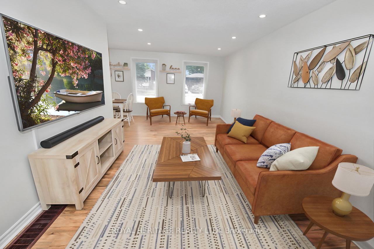Photo 7 of 847 Krosno Boulevard, Pickering, Bay Ridges — HOMEH