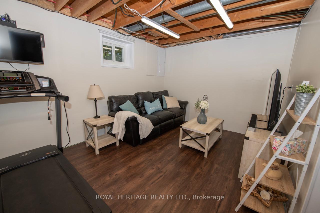 Photo 22 of 847 Krosno Boulevard, Pickering, Bay Ridges — HOMEH