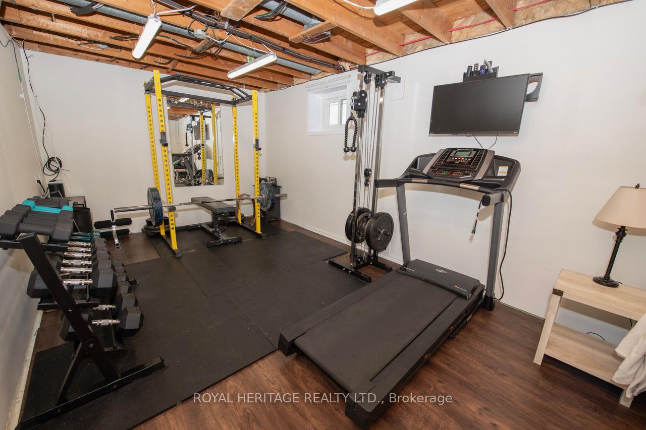 Photo 23 of 847 Krosno Boulevard, Pickering, Bay Ridges — HOMEH
