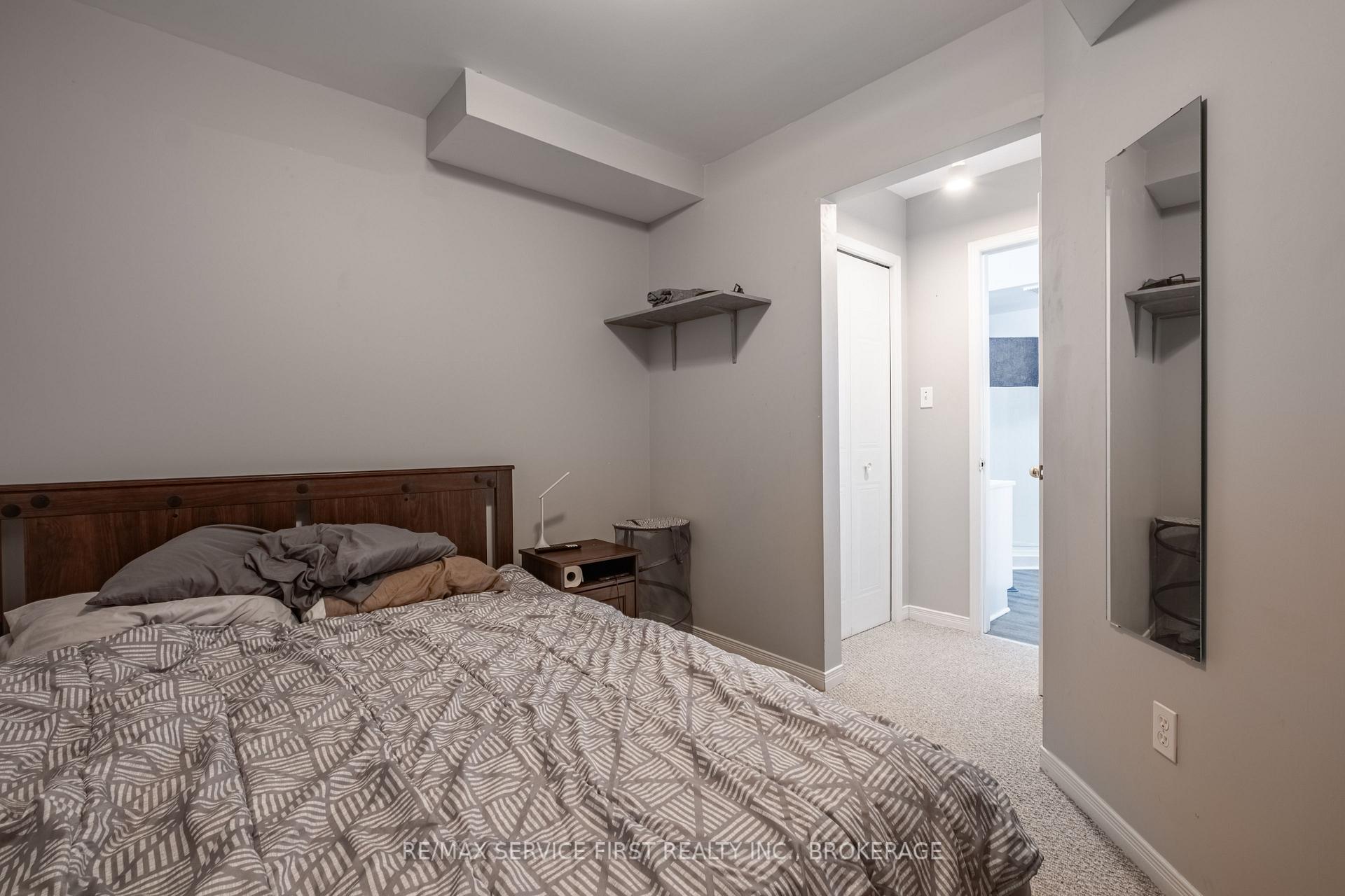 Photo 7 of 995 Waterbury Crescent, Kingston, City Southwest — HOMEH