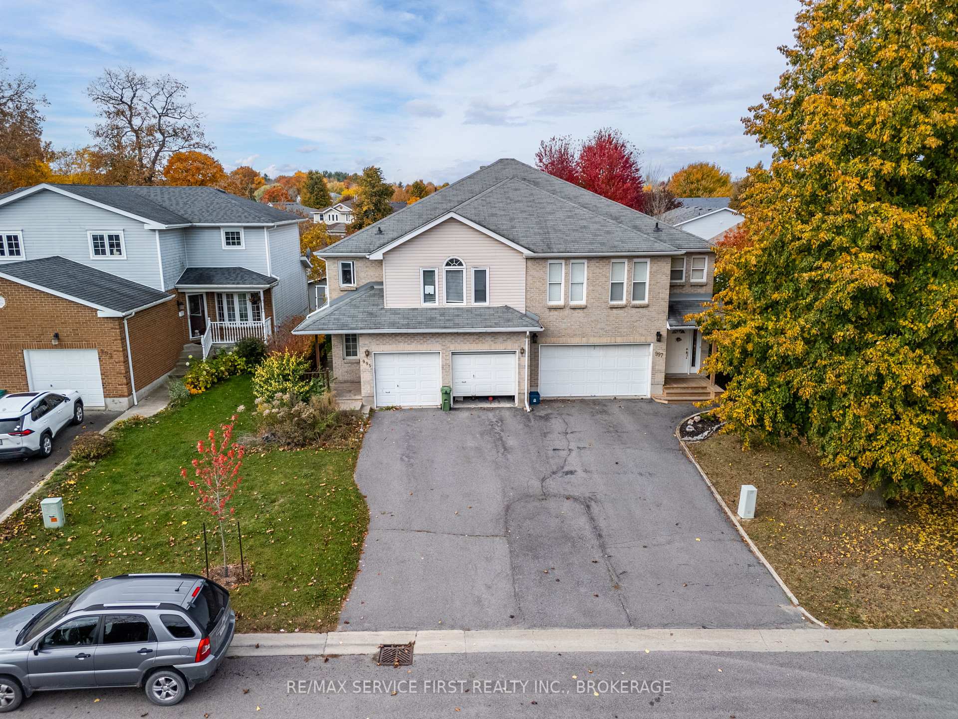 Photo 10 of 995 Waterbury Crescent, Kingston, City Southwest — HOMEH