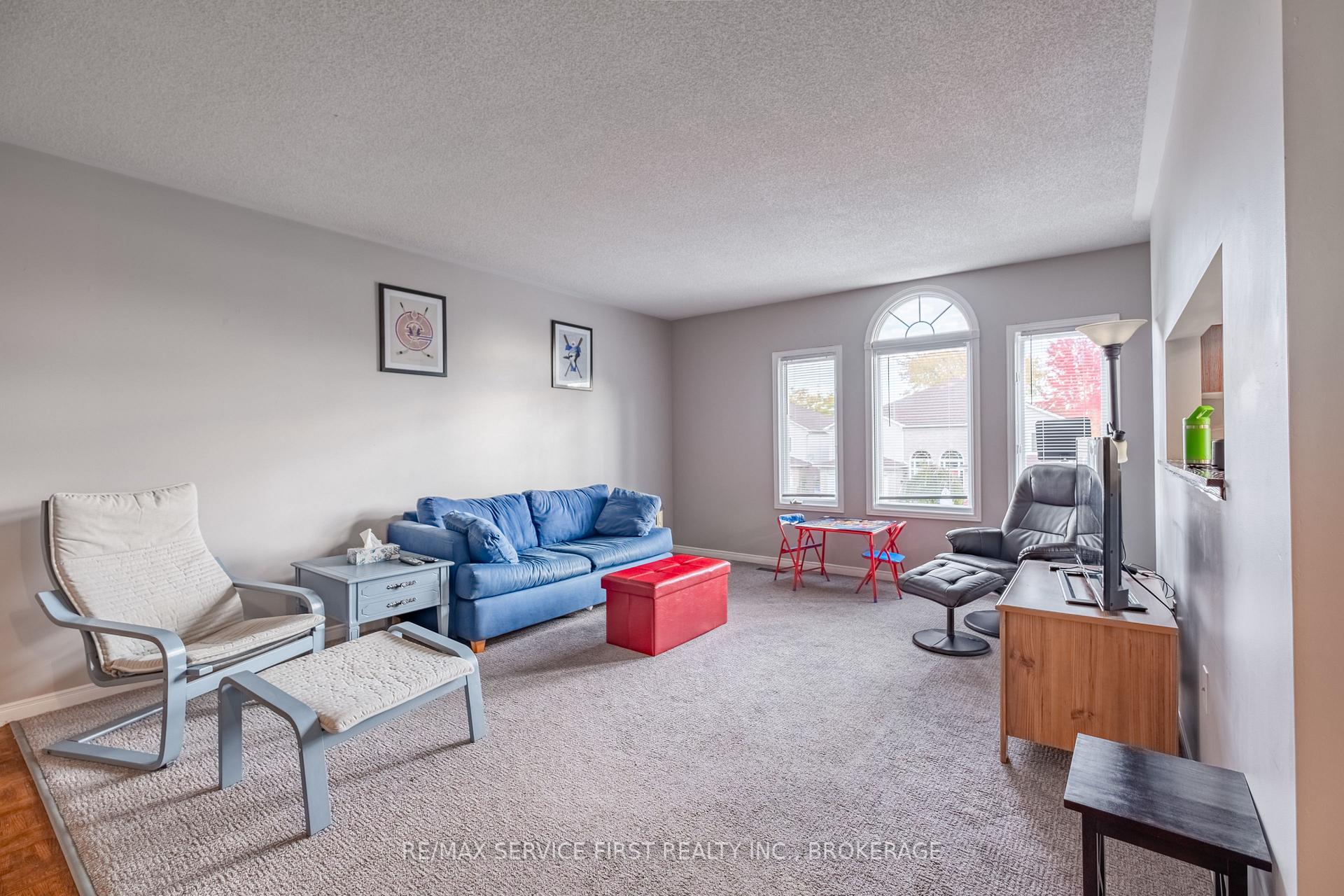 Photo 19 of 995 Waterbury Crescent, Kingston, City Southwest — HOMEH