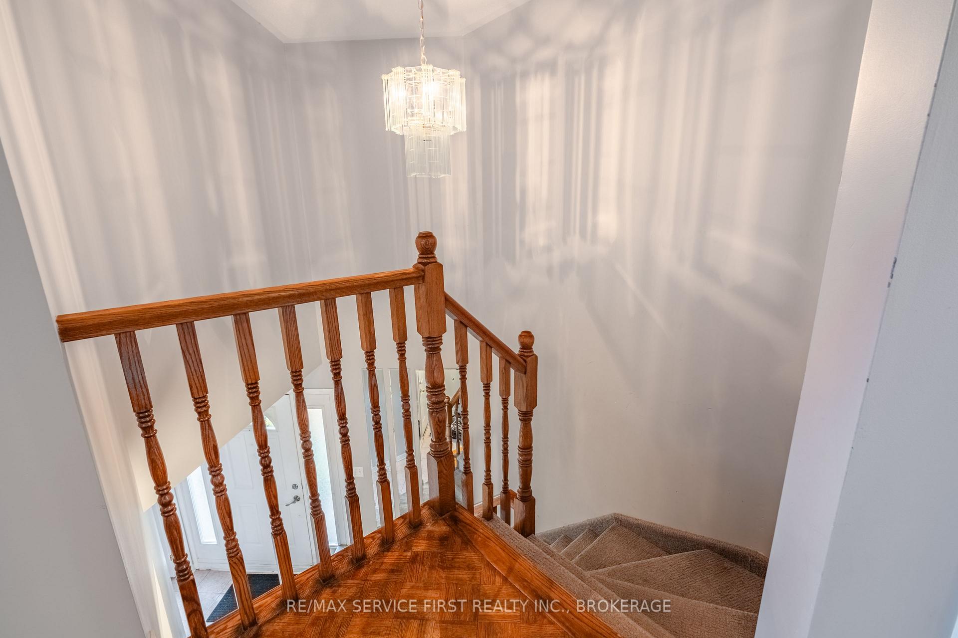 Photo 21 of 995 Waterbury Crescent, Kingston, City Southwest — HOMEH