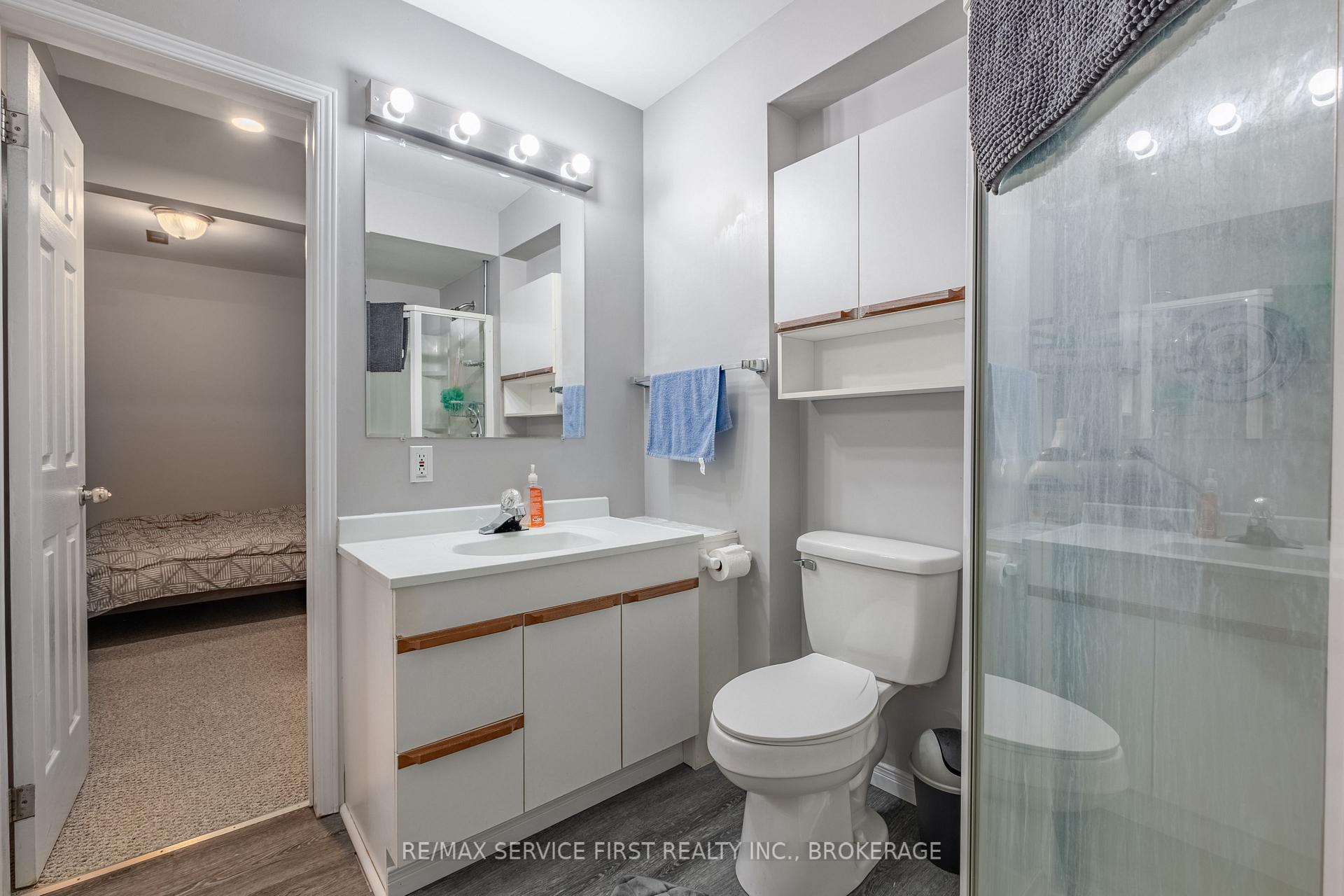 Photo 30 of 995 Waterbury Crescent, Kingston, City Southwest — HOMEH