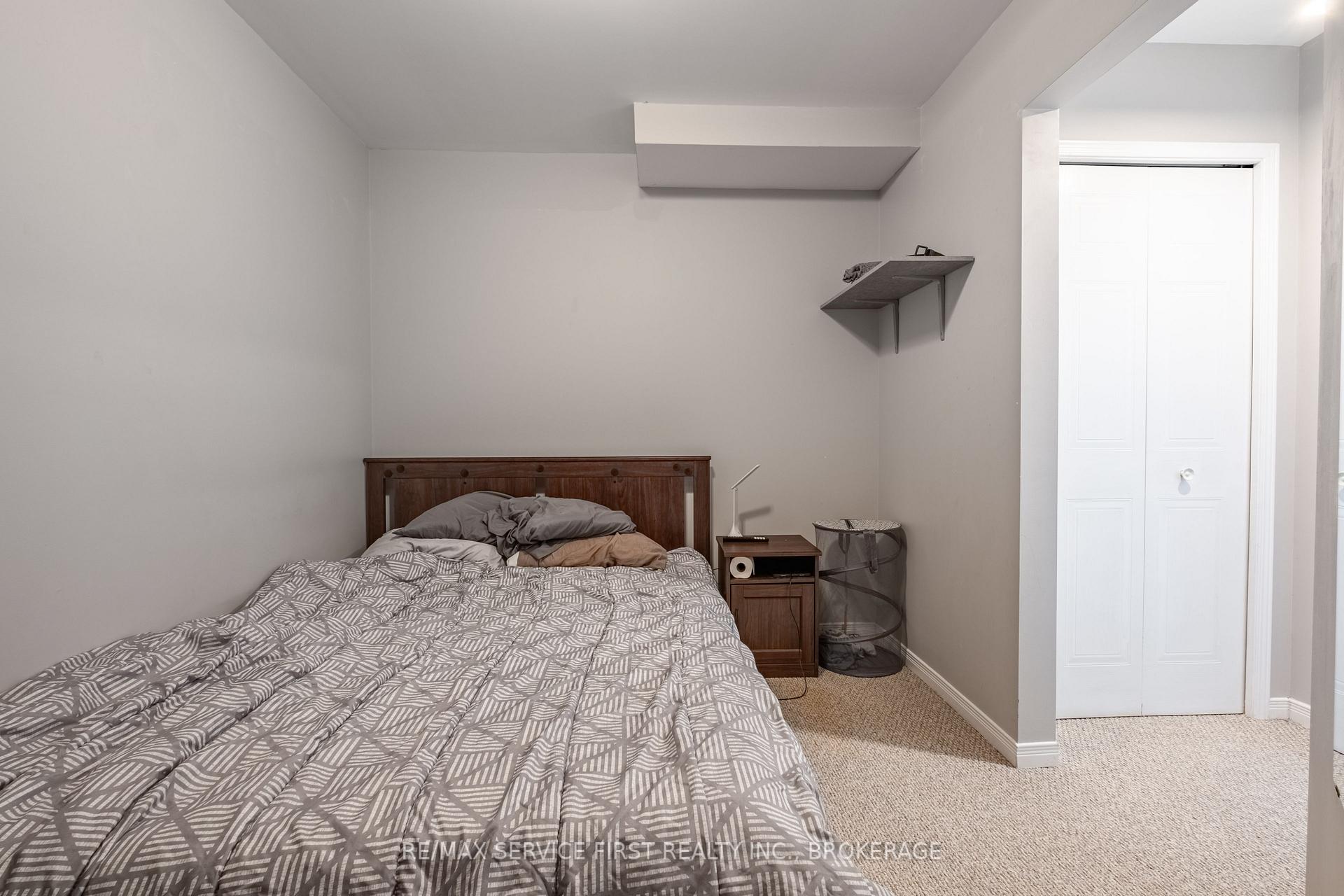 Photo 40 of 995 Waterbury Crescent, Kingston, City Southwest — HOMEH