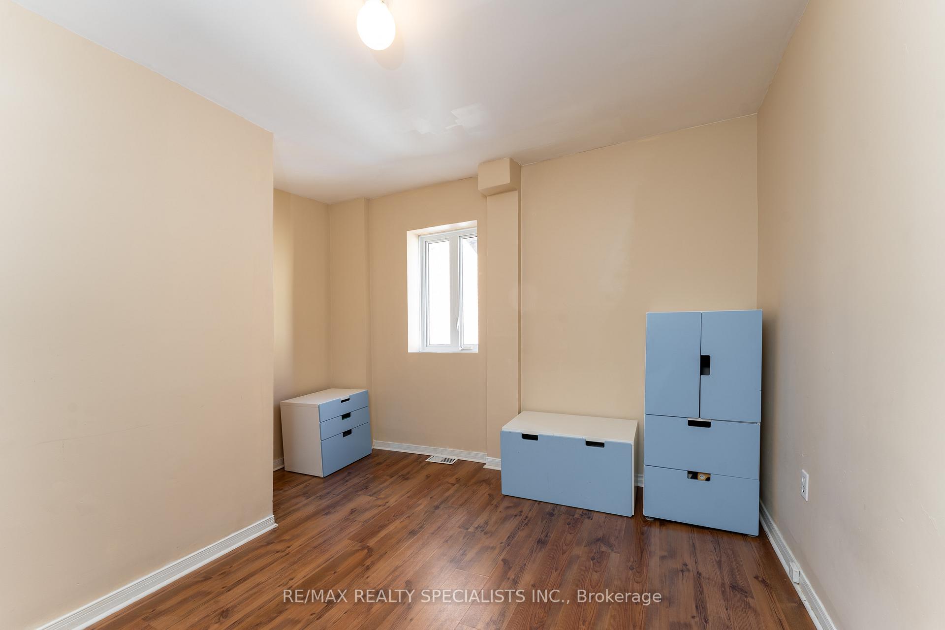 Photo 17 of 133 Agnes Street, Oshawa, O'Neill — HOMEH