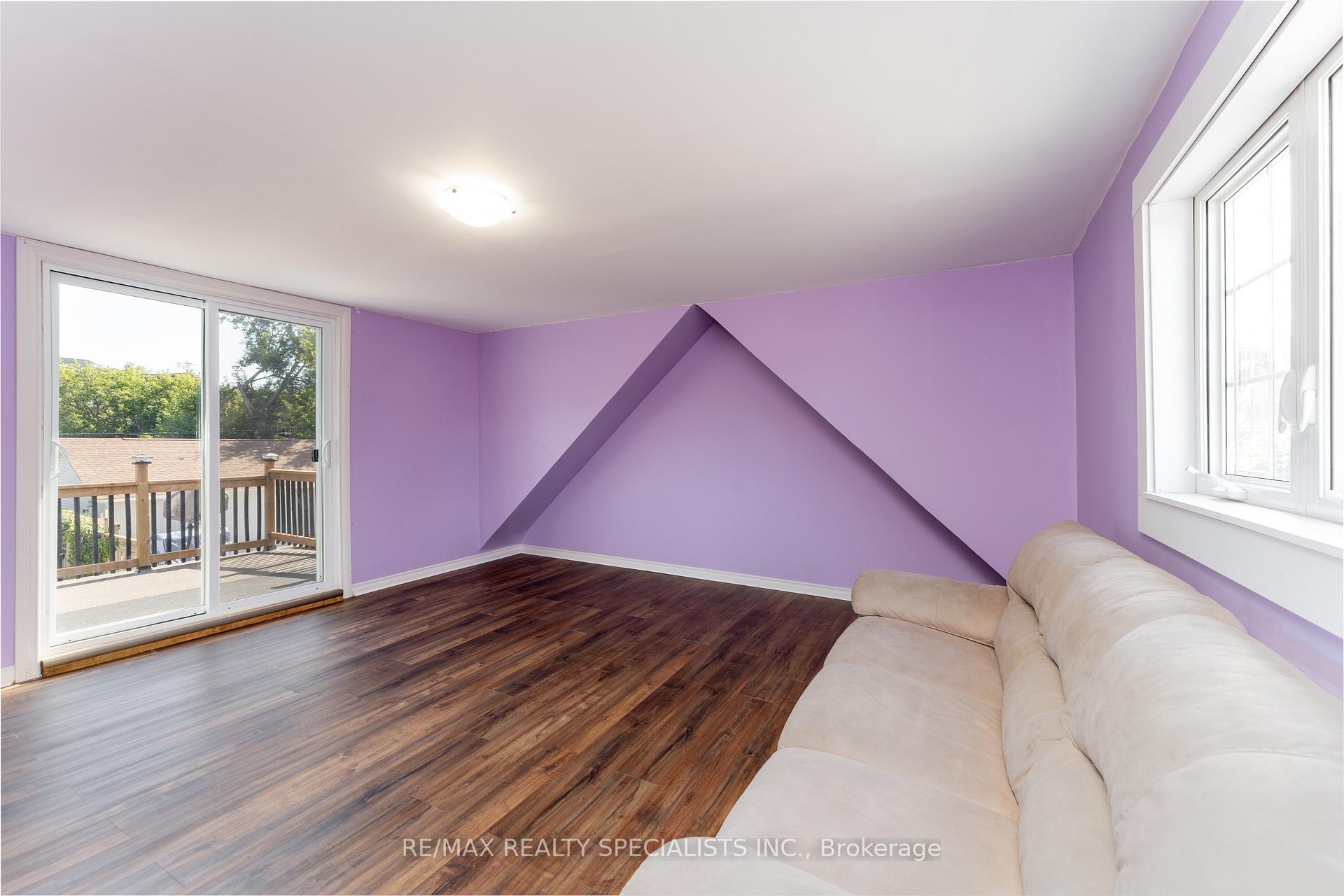 Photo 35 of 133 Agnes Street, Oshawa, O'Neill — HOMEH