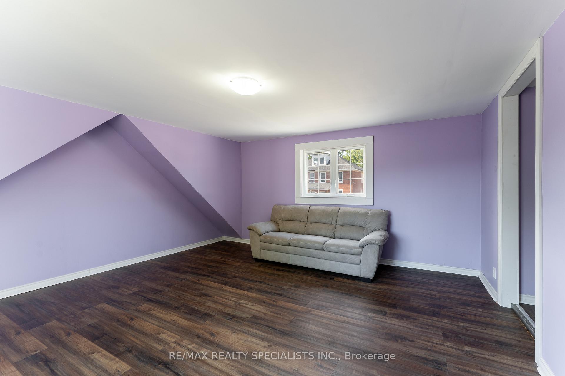 Photo 36 of 133 Agnes Street, Oshawa, O'Neill — HOMEH