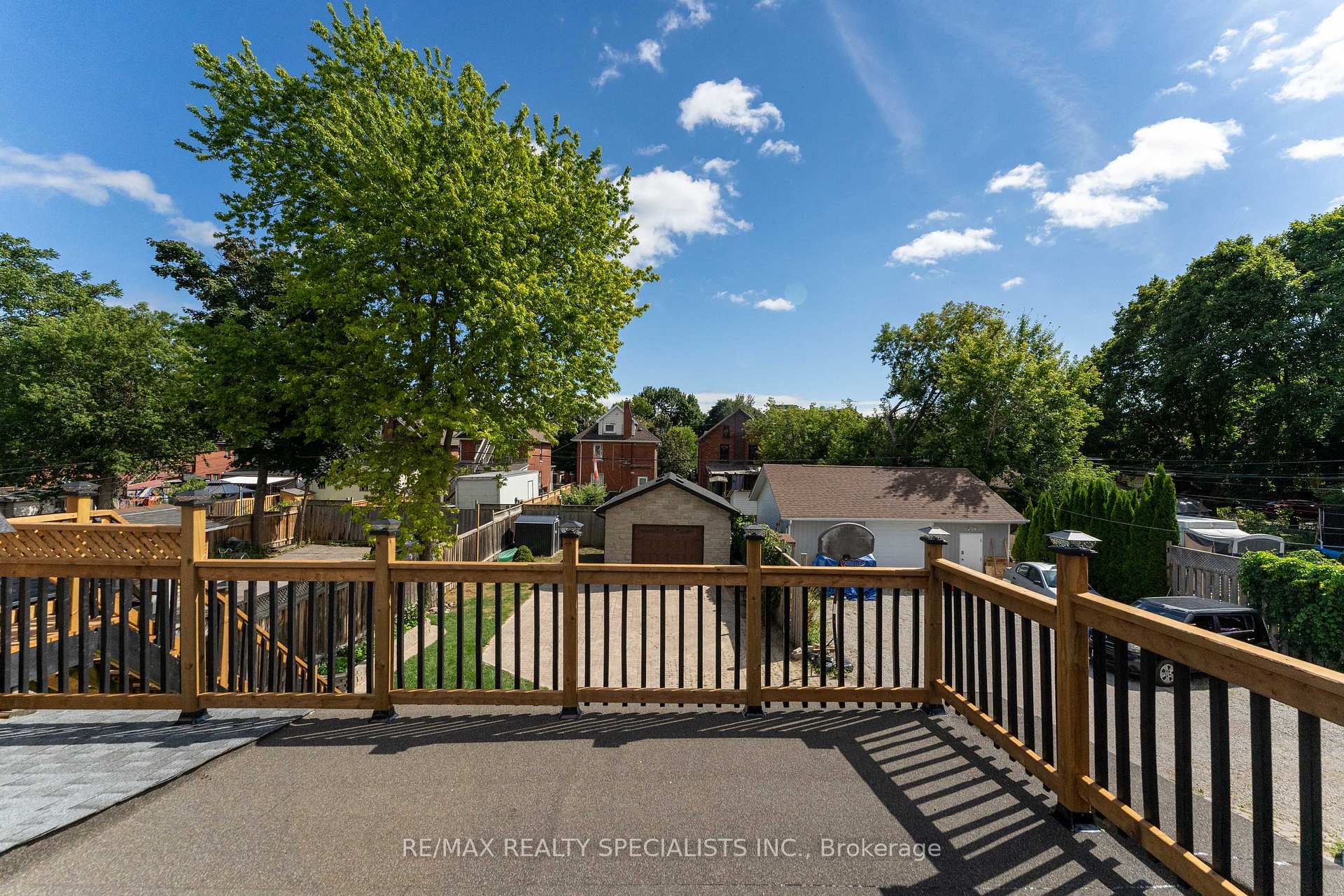 Photo 38 of 133 Agnes Street, Oshawa, O'Neill — HOMEH