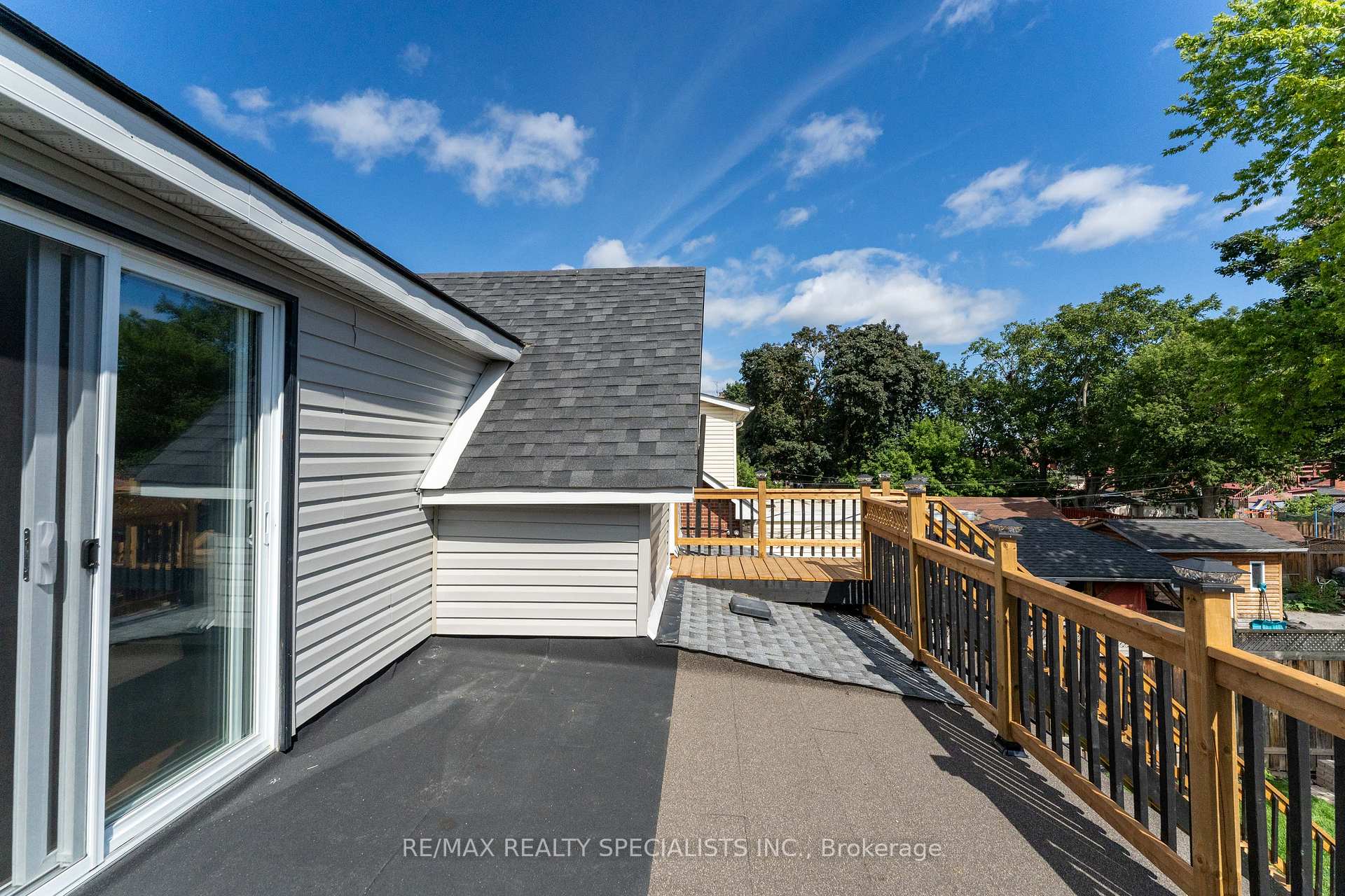 Photo 40 of 133 Agnes Street, Oshawa, O'Neill — HOMEH
