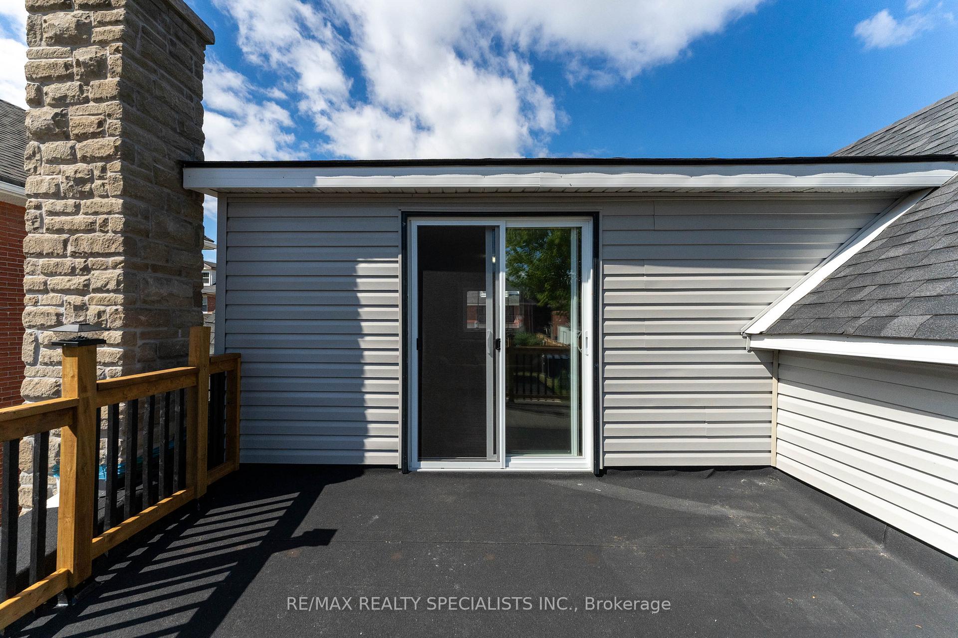 Photo 42 of 133 Agnes Street, Oshawa, O'Neill — HOMEH