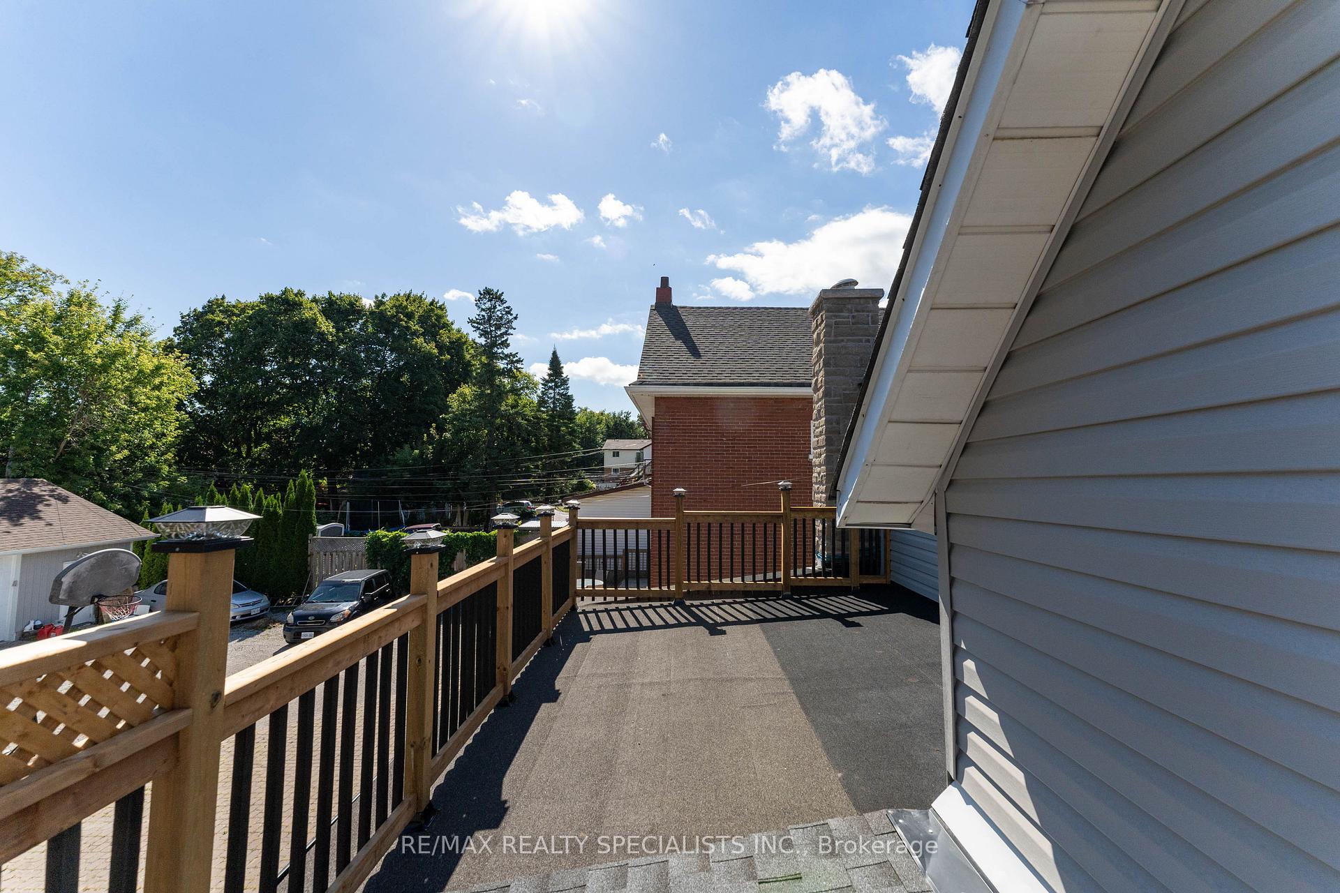 Photo 43 of 133 Agnes Street, Oshawa, O'Neill — HOMEH