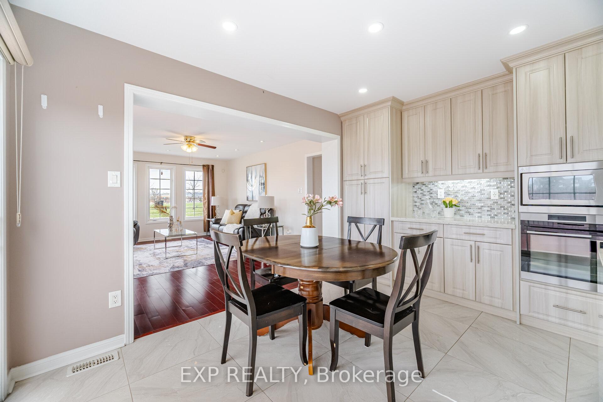 Photo 16 of 810 Cousens Terrace, Milton, Coates — HOMEH