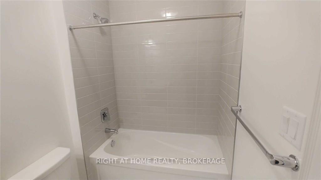 Photo 23 of 454 Sheaffe Place, Milton, Ford — HOMEH