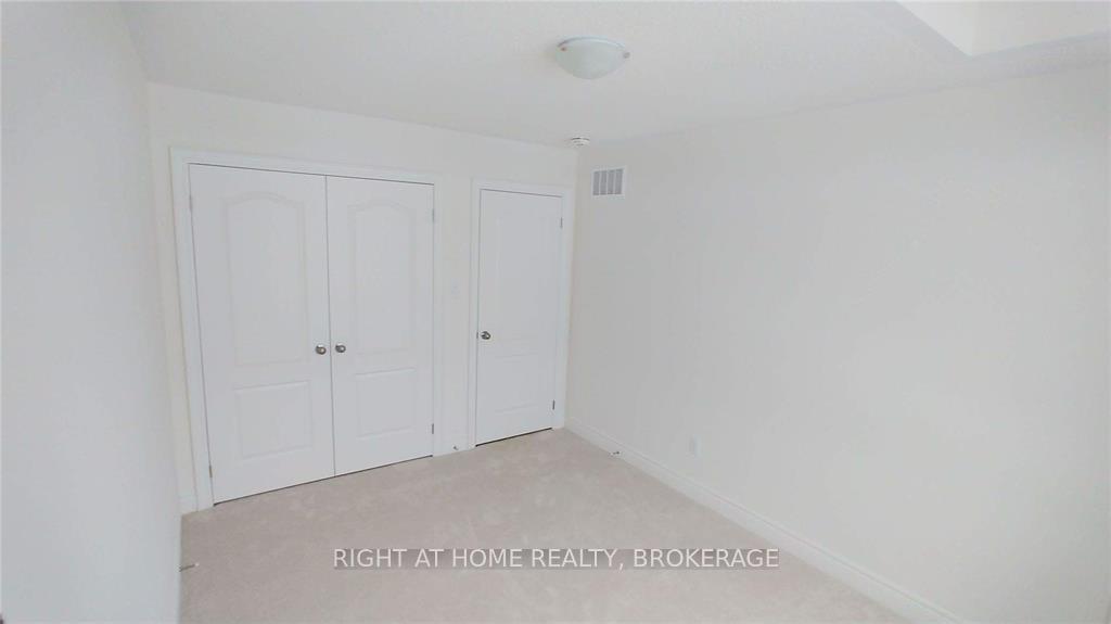 Photo 29 of 454 Sheaffe Place, Milton, Ford — HOMEH