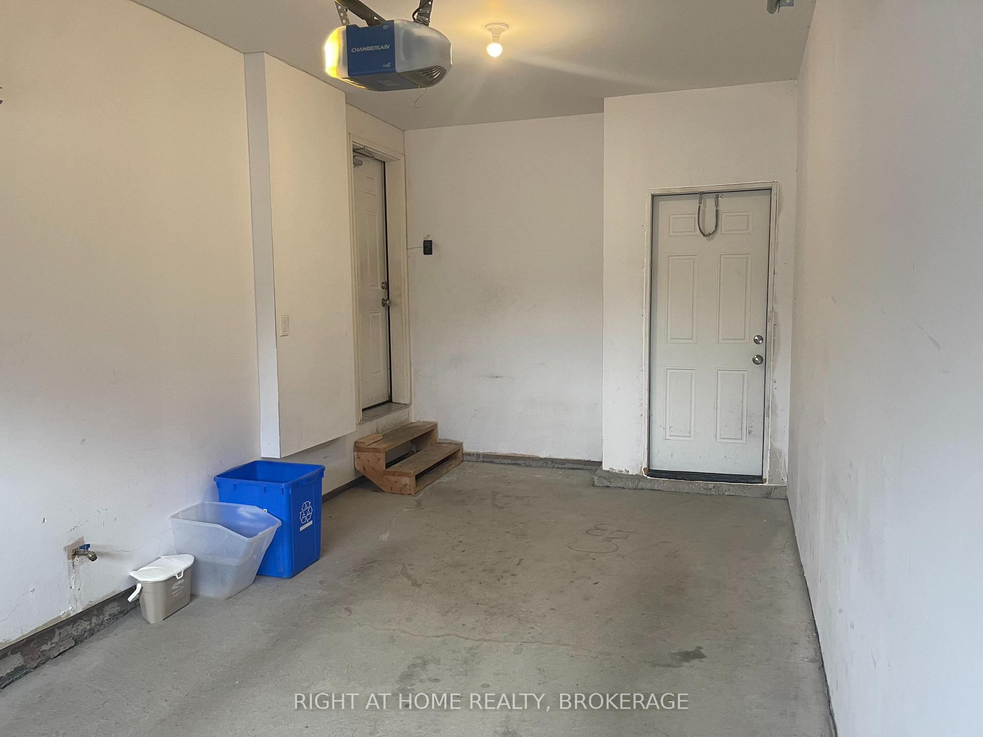 Photo 35 of 454 Sheaffe Place, Milton, Ford — HOMEH