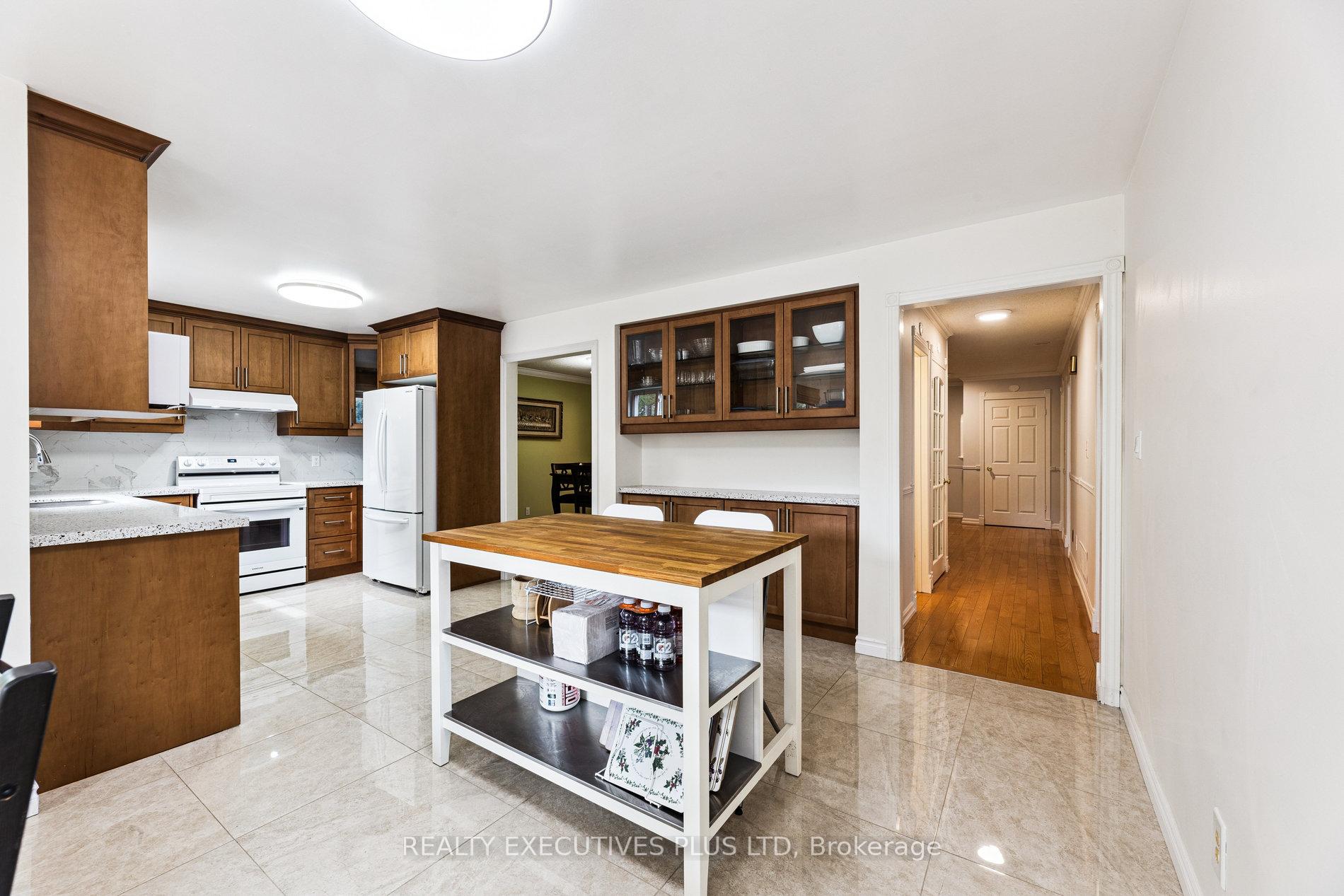 Photo 12 of 1822 Forestview Drive, Pickering, Highbush — HOMEH