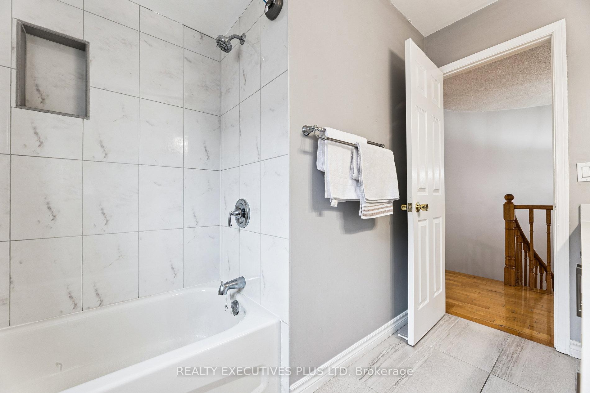 Photo 35 of 1822 Forestview Drive, Pickering, Highbush — HOMEH