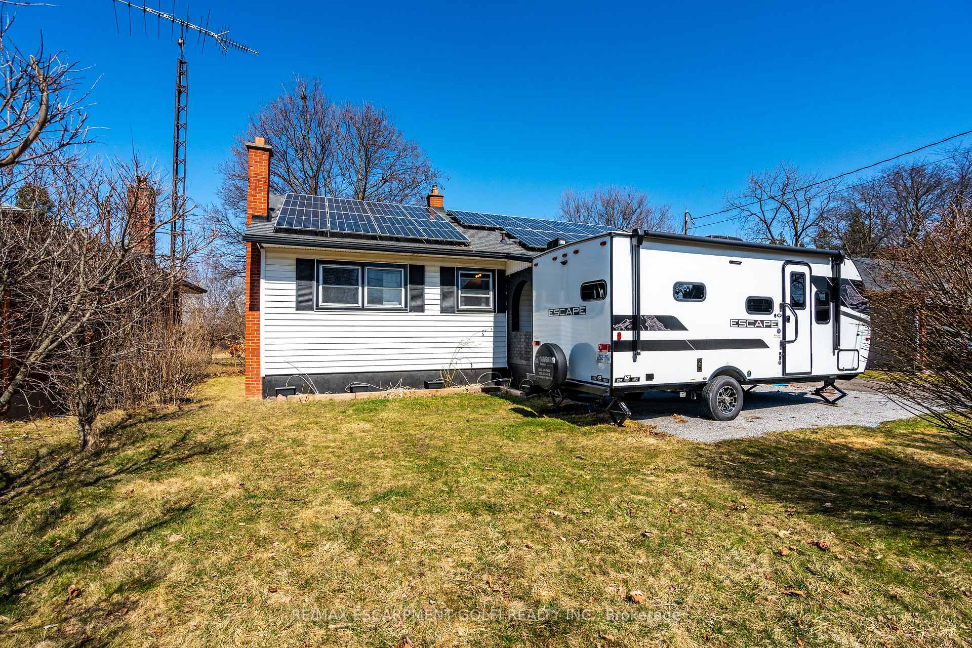 Photo 4 of 6835 Stamford Green Drive, Niagara Falls, Stamford — HOMEH