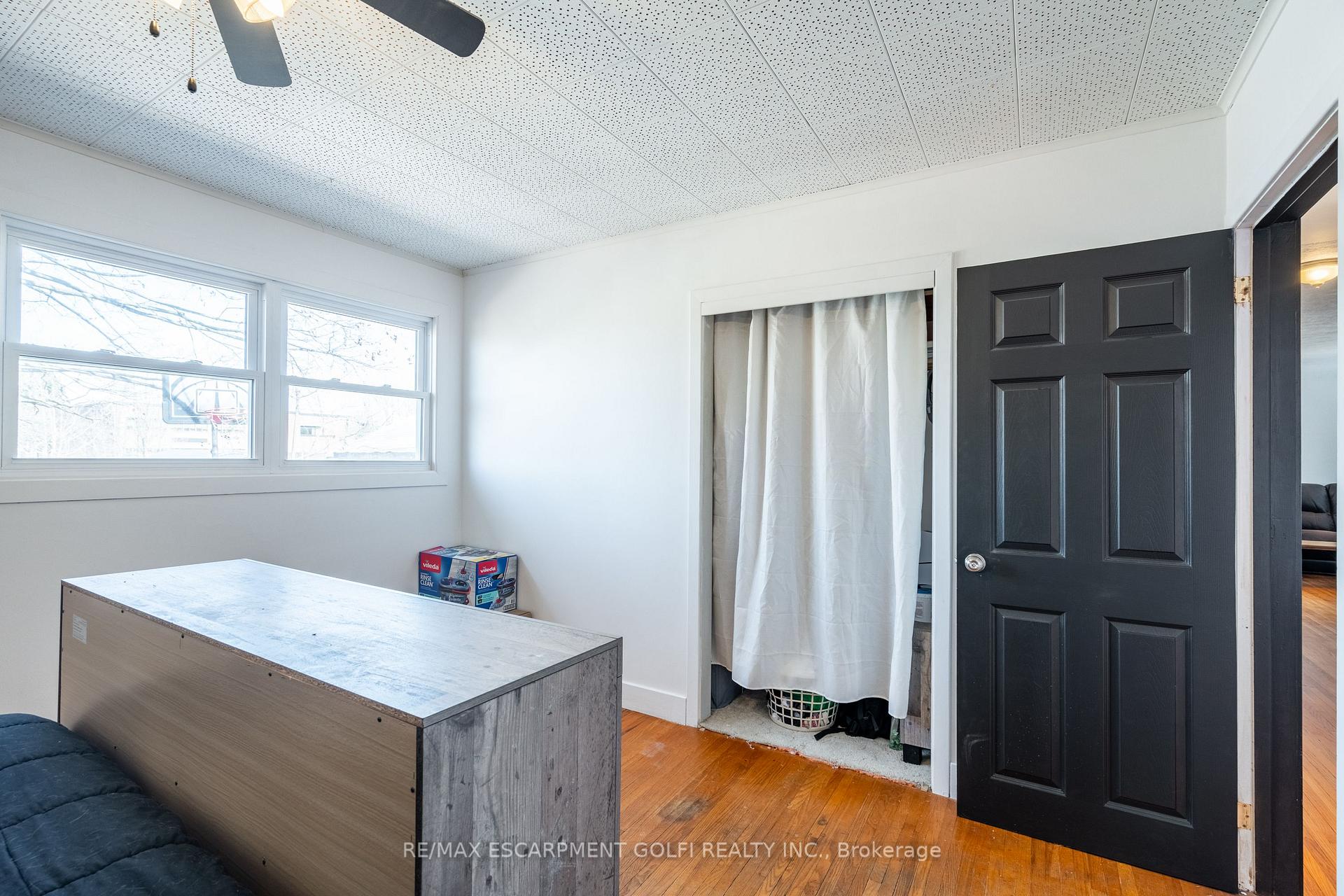 Photo 14 of 6835 Stamford Green Drive, Niagara Falls, Stamford — HOMEH