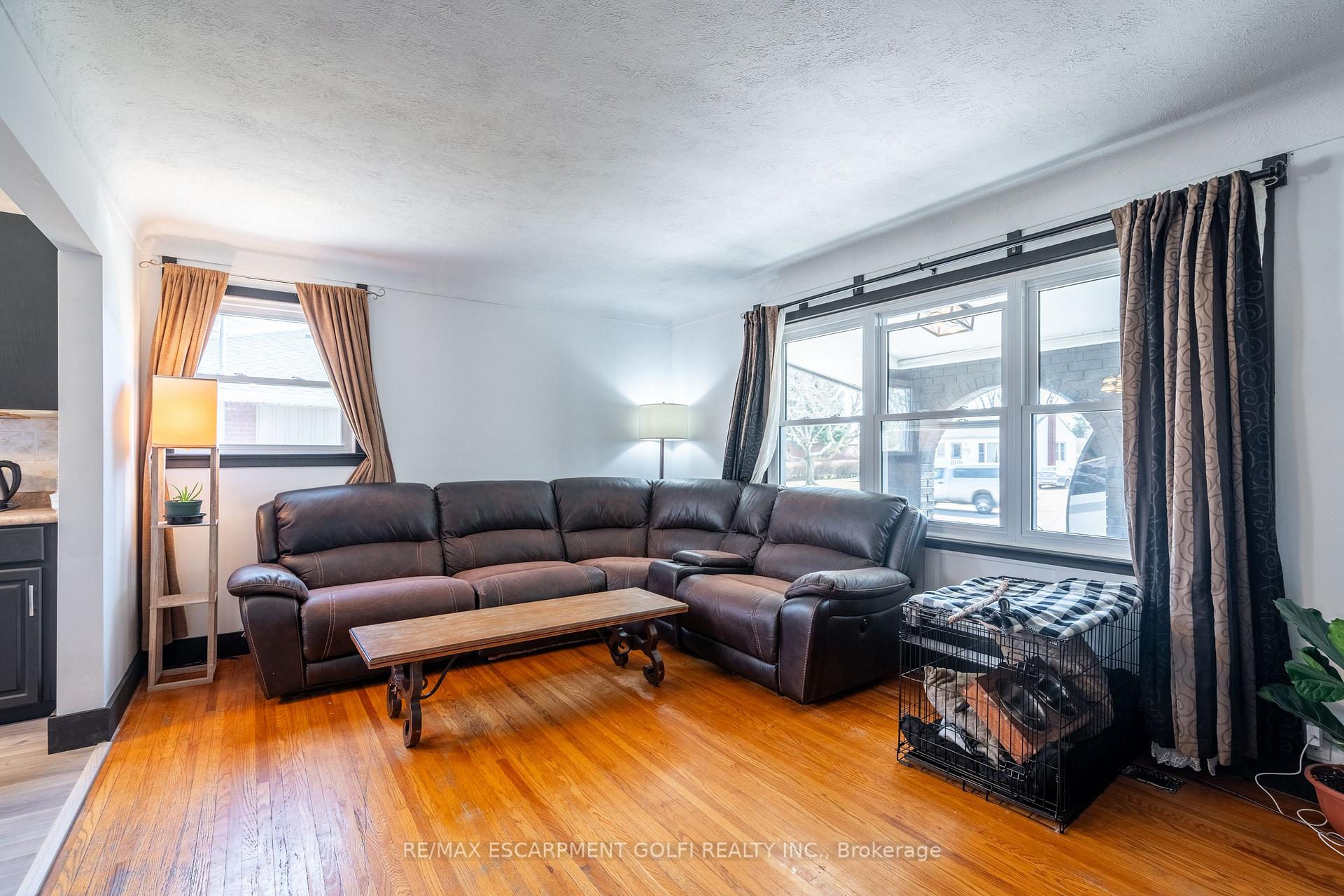 Photo 20 of 6835 Stamford Green Drive, Niagara Falls, Stamford — HOMEH