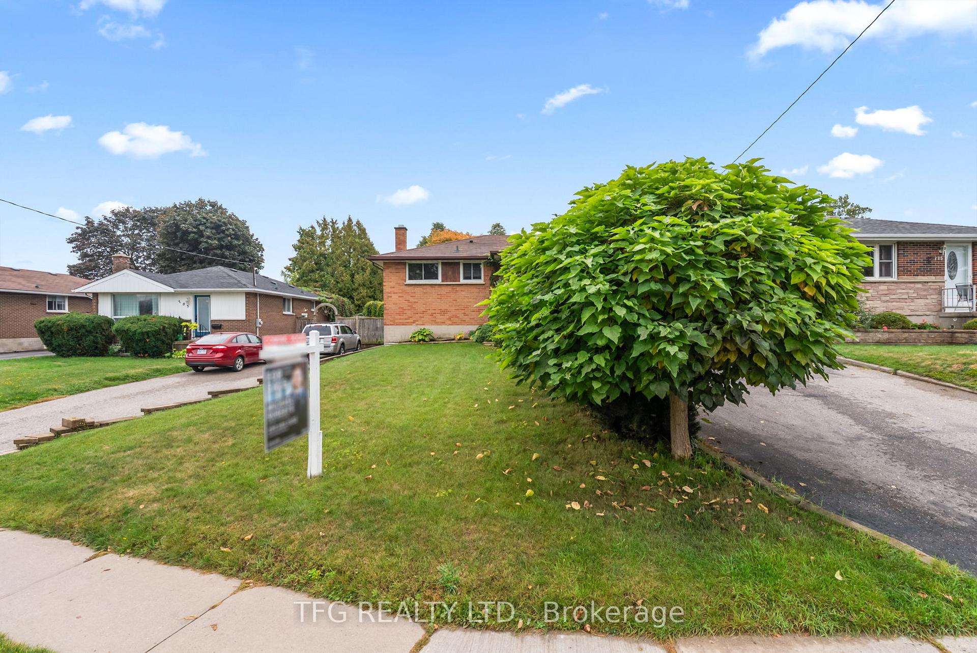 Photo 2 of 781 Olive Avenue, Oshawa, Donevan — HOMEH