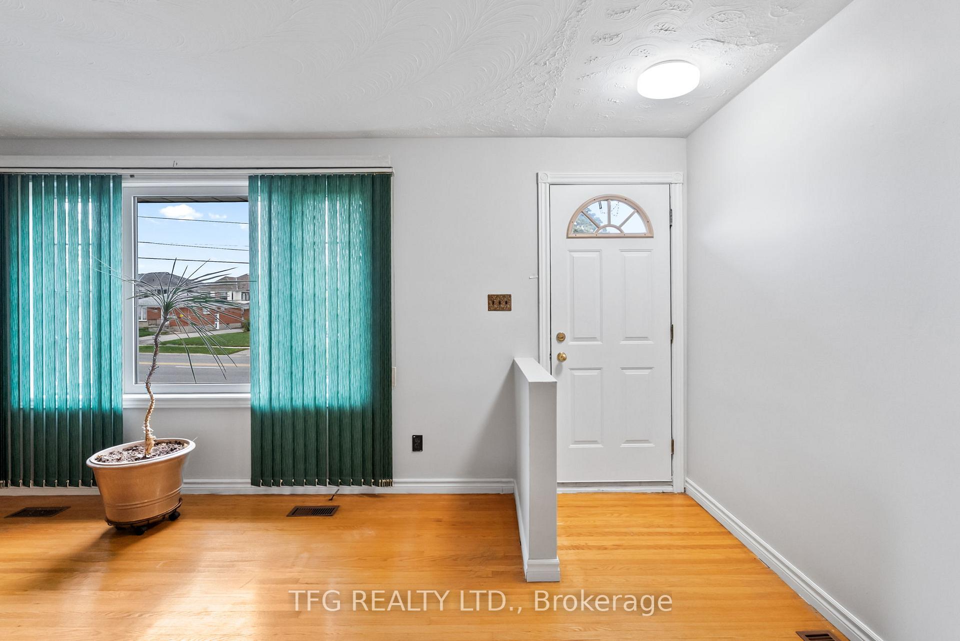 Photo 11 of 781 Olive Avenue, Oshawa, Donevan — HOMEH