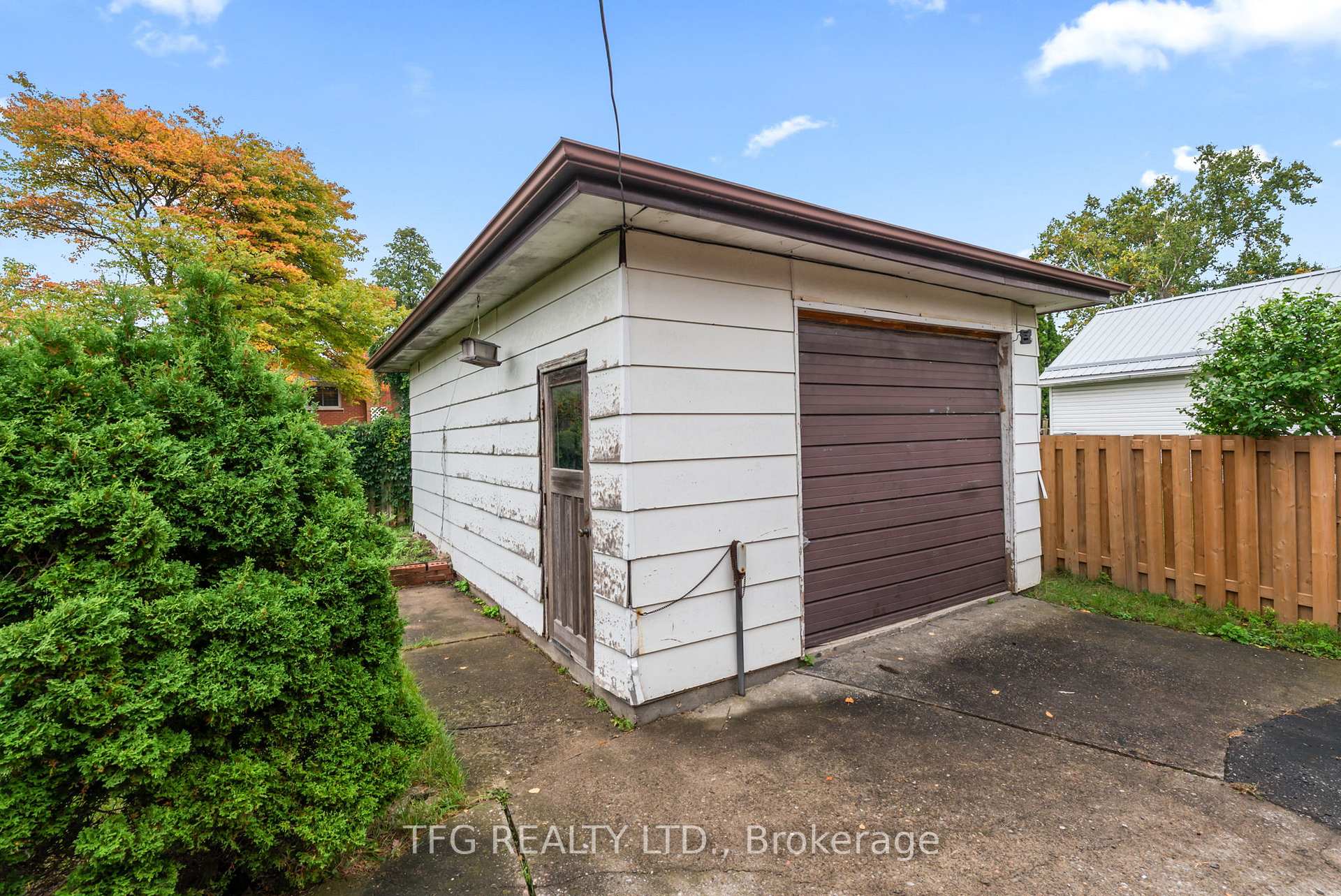 Photo 24 of 781 Olive Avenue, Oshawa, Donevan — HOMEH