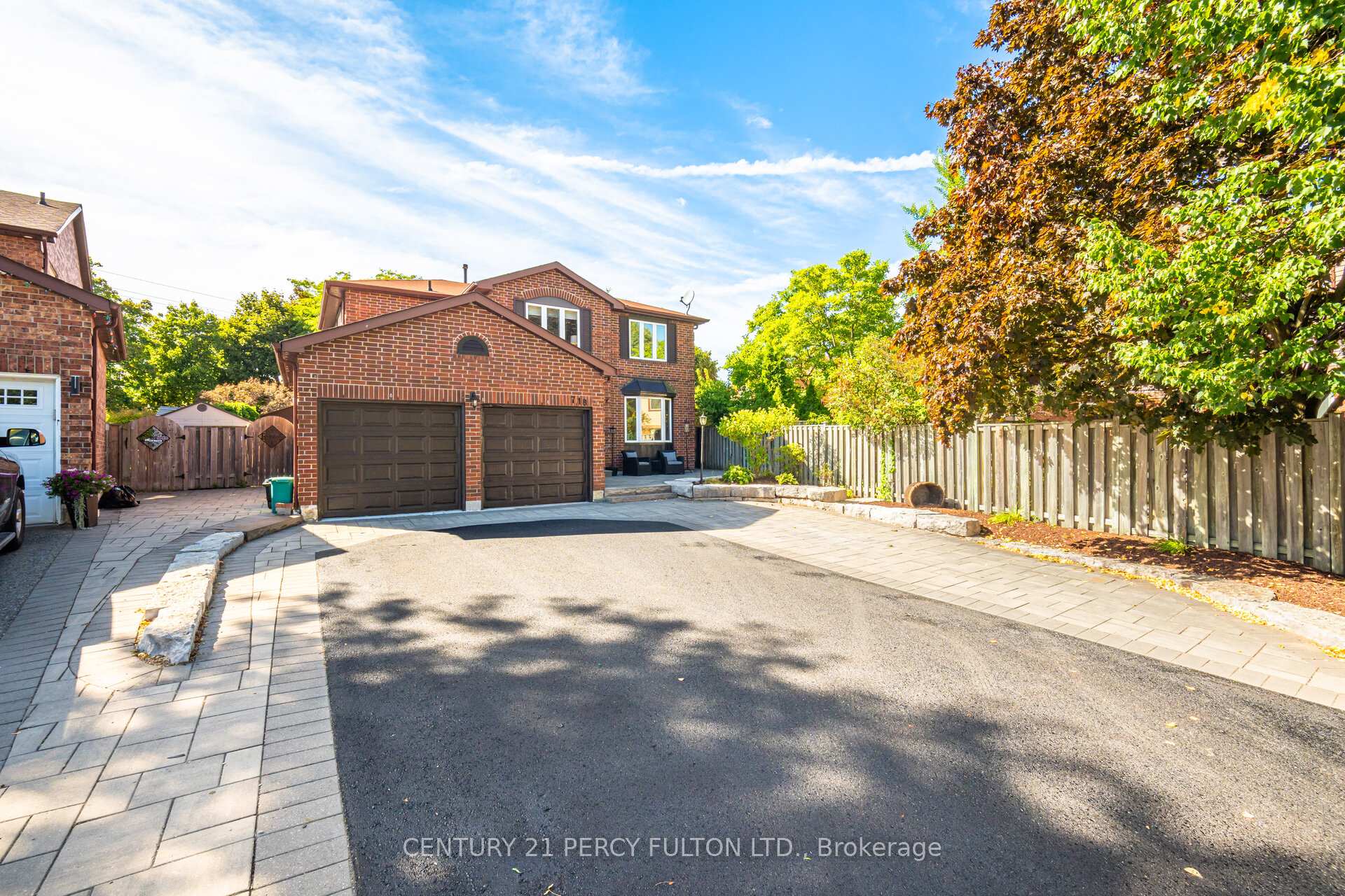Photo 3 of 718 Pebble Court, Pickering, Amberlea — HOMEH