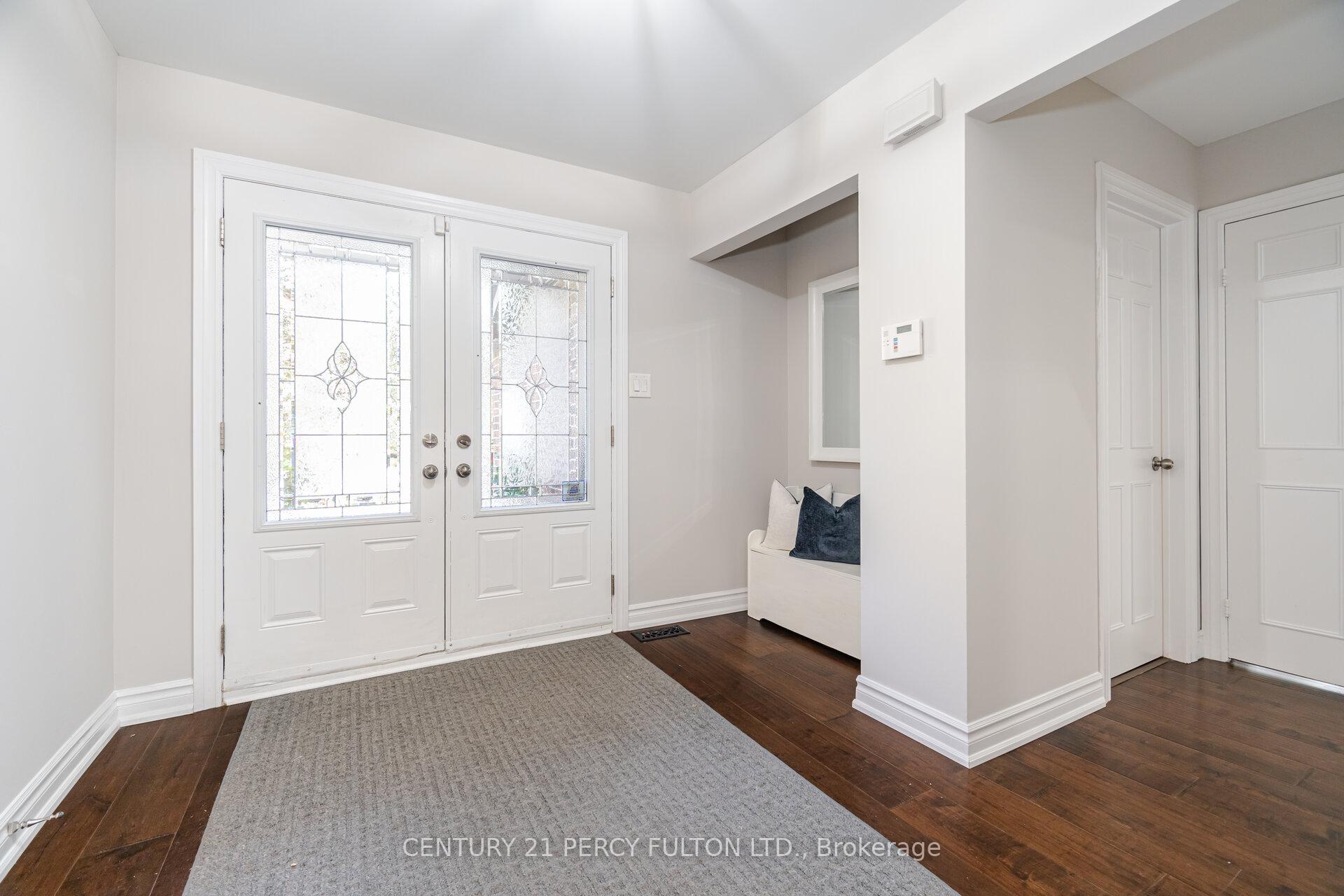 Photo 6 of 718 Pebble Court, Pickering, Amberlea — HOMEH