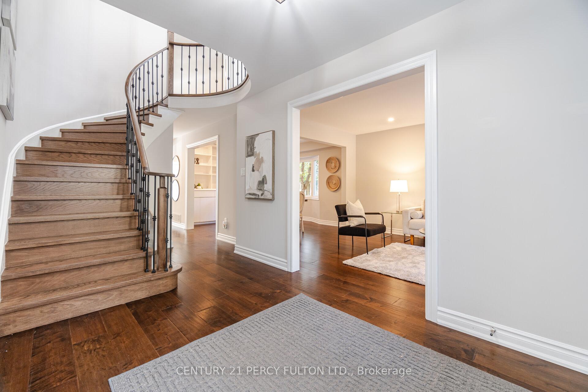 Photo 7 of 718 Pebble Court, Pickering, Amberlea — HOMEH