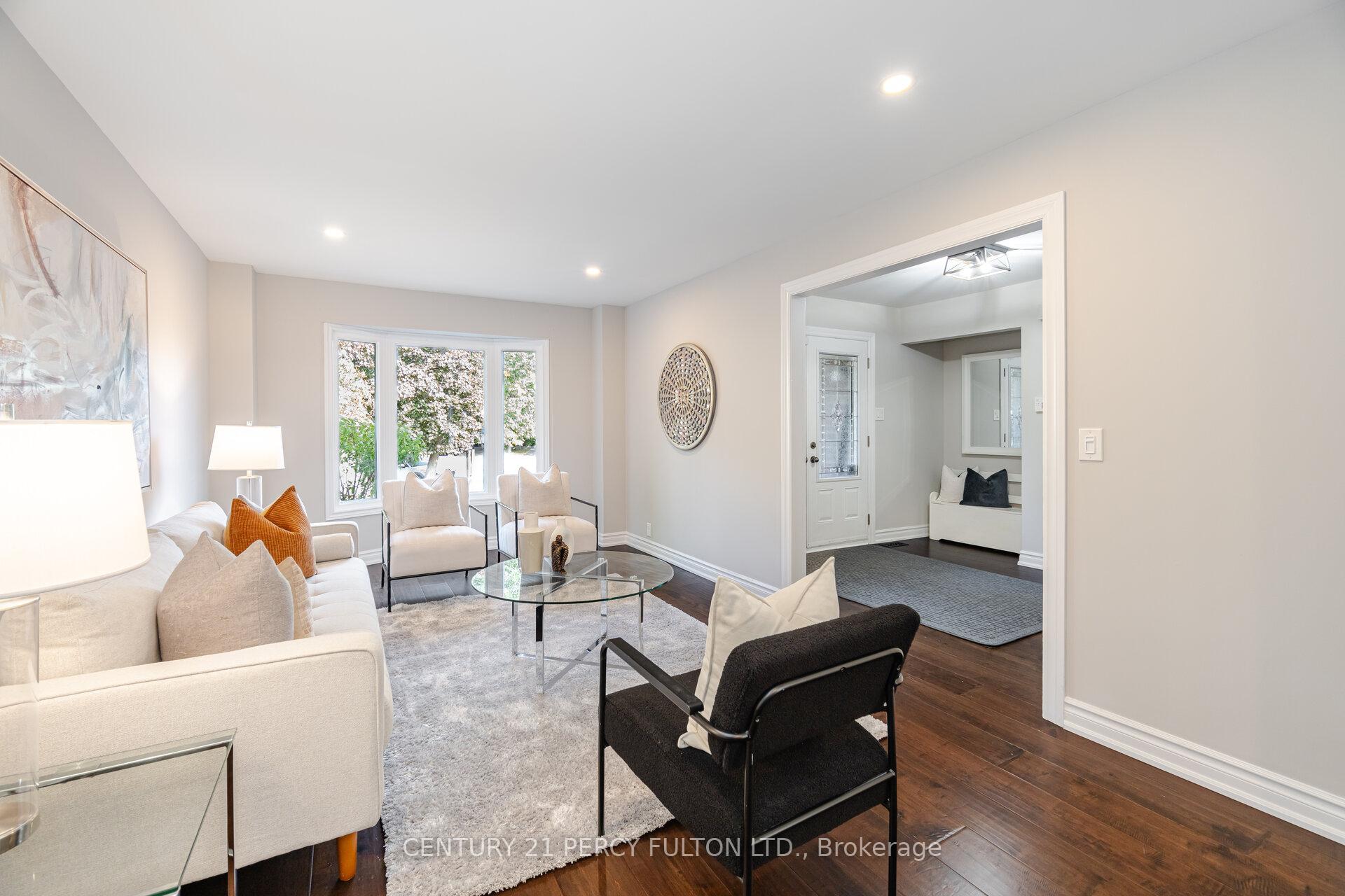 Photo 8 of 718 Pebble Court, Pickering, Amberlea — HOMEH